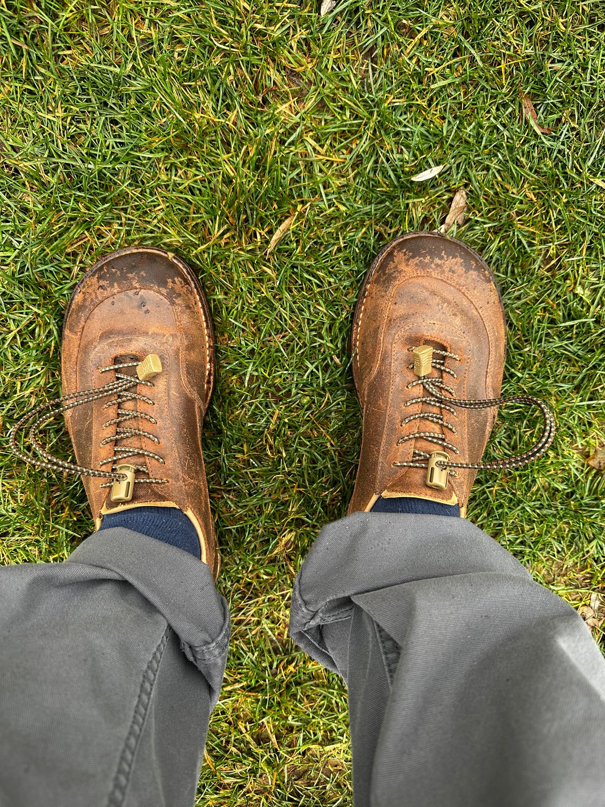 Photo by cjhill1 on December 11, 2024 of the Turriff Functional Footwear C-01 Anatomical Outdoor Trail Shoe in C.F. Stead Prairie Waxy Commander Suede.