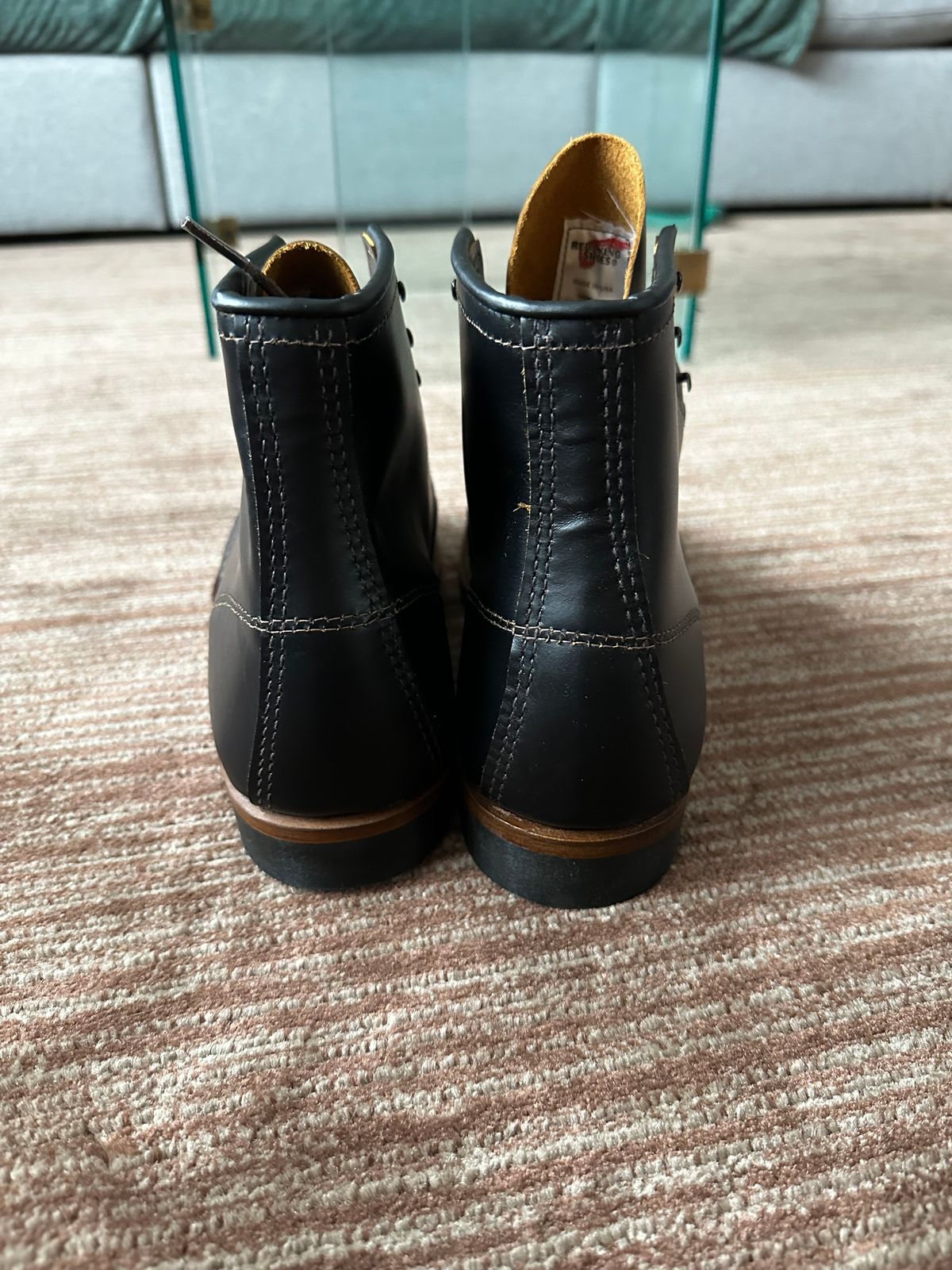 Photo by cjhill1 on October 31, 2024 of the Red Wing Beckman Flatbox in S.B. Foot Black Klondike.