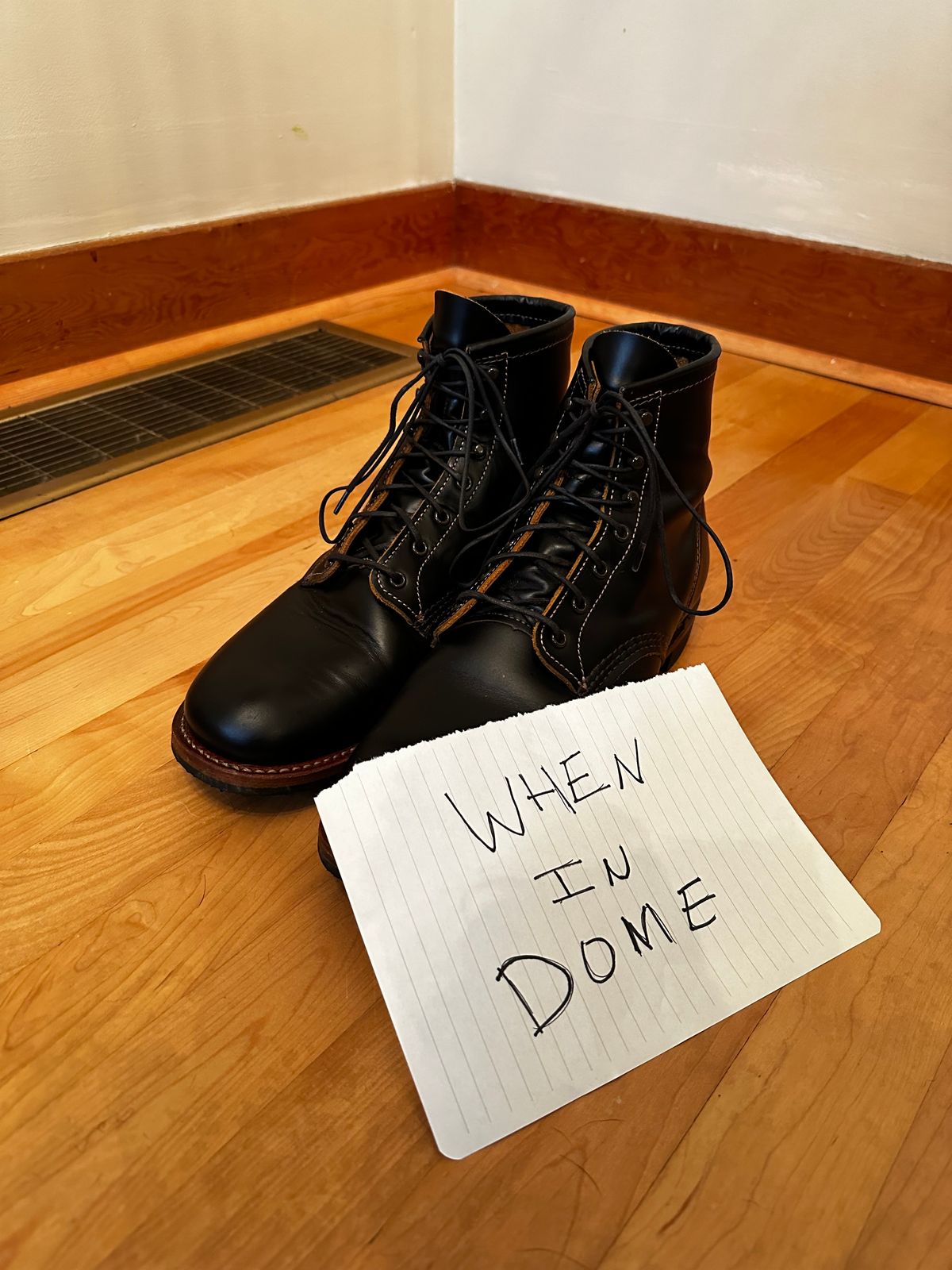 Photo by cjhill1 on November 5, 2024 of the Red Wing Beckman Flatbox in S.B. Foot Black Klondike.