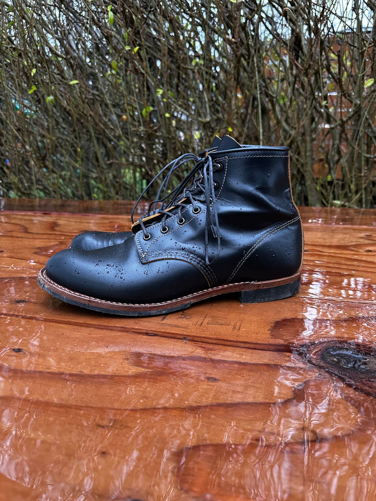 Photo by cjhill1 on December 5, 2024 of the Red Wing Beckman Flatbox in S.B. Foot Black Klondike.