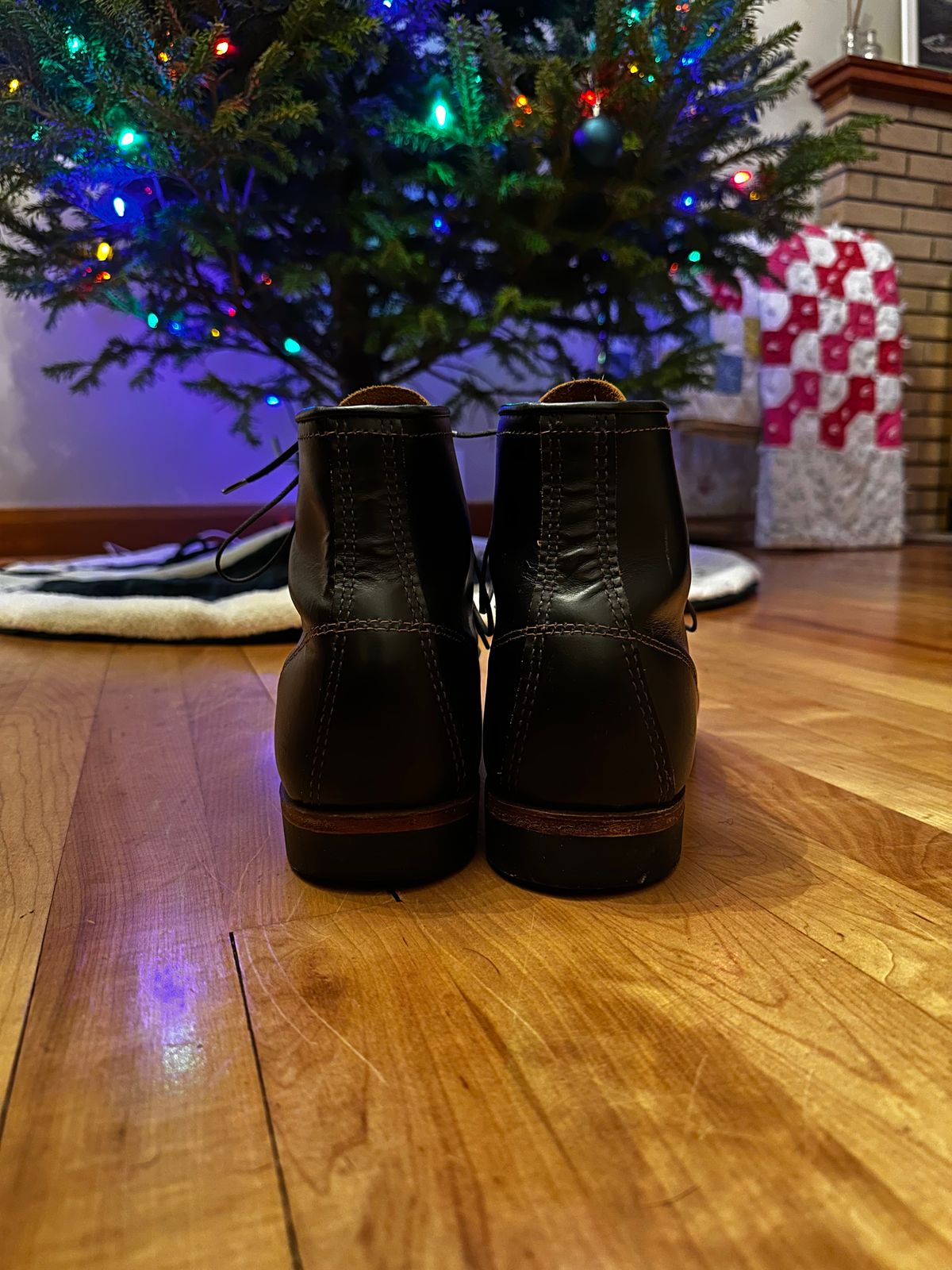 Photo by cjhill1 on January 5, 2025 of the Red Wing Beckman Flatbox in S.B. Foot Black Klondike.
