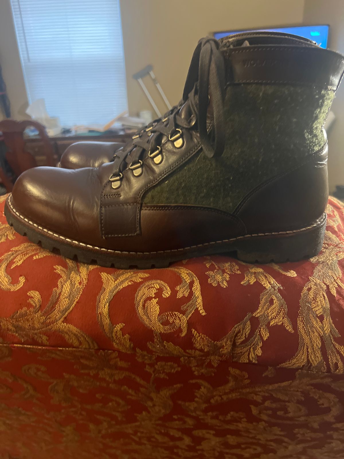 Photo by Trickmasterno1 on March 13, 2023 of the Wolverine Faribault x 1000 Mile Plain-Toe Rugged Boot in Horween Brown Chromexcel.