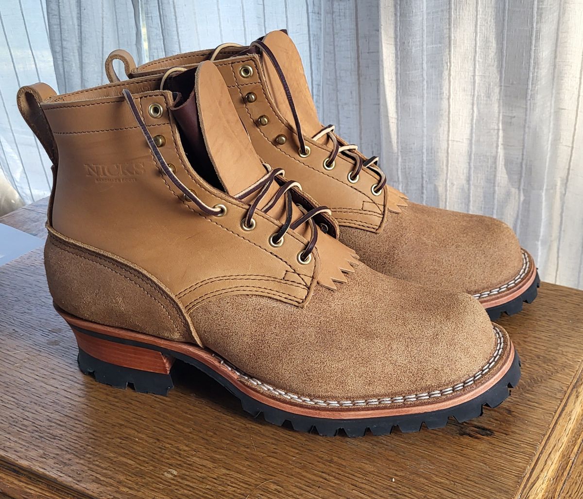 Photo by RedNeck_Rockstar on October 1, 2023 of the Nicks BuilderPro in Seidel 1964 Tan Roughout.