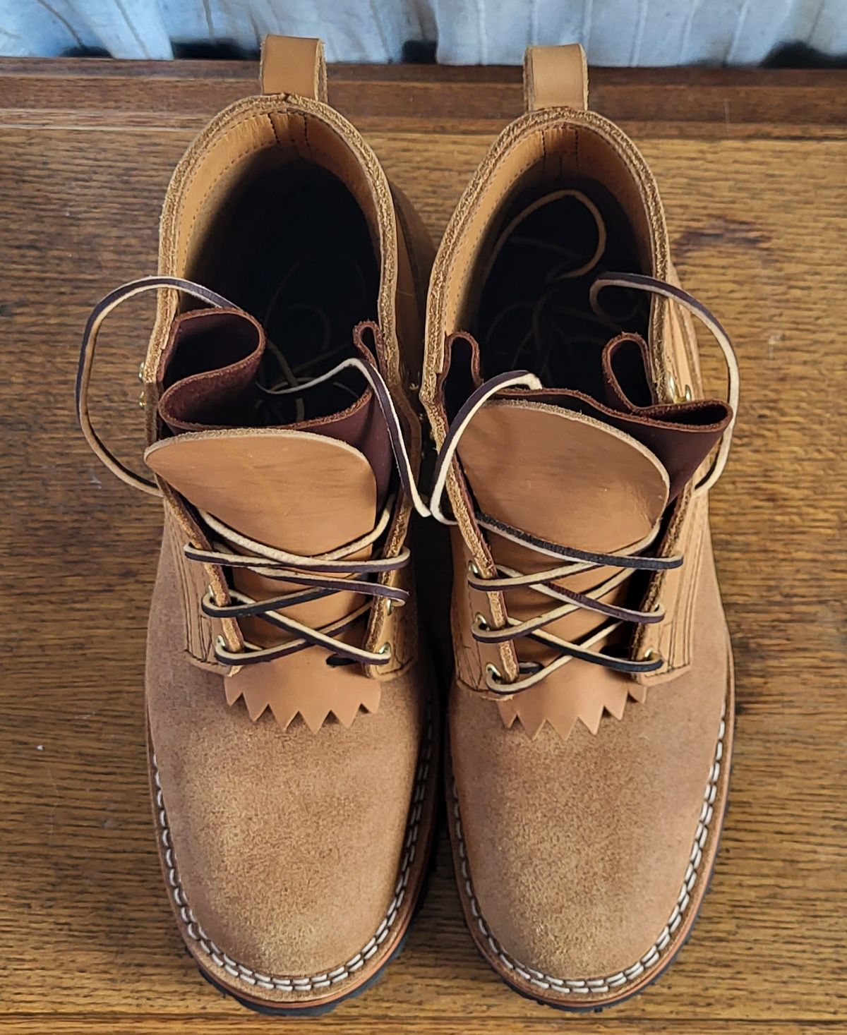 Photo by RedNeck_Rockstar on October 1, 2023 of the Nicks BuilderPro in Seidel 1964 Tan Roughout.