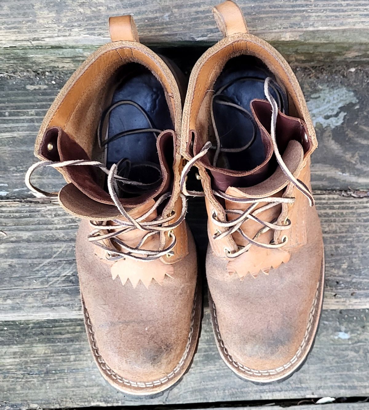 Photo by RedNeck_Rockstar on November 5, 2023 of the Nicks BuilderPro in Seidel 1964 Tan Roughout.