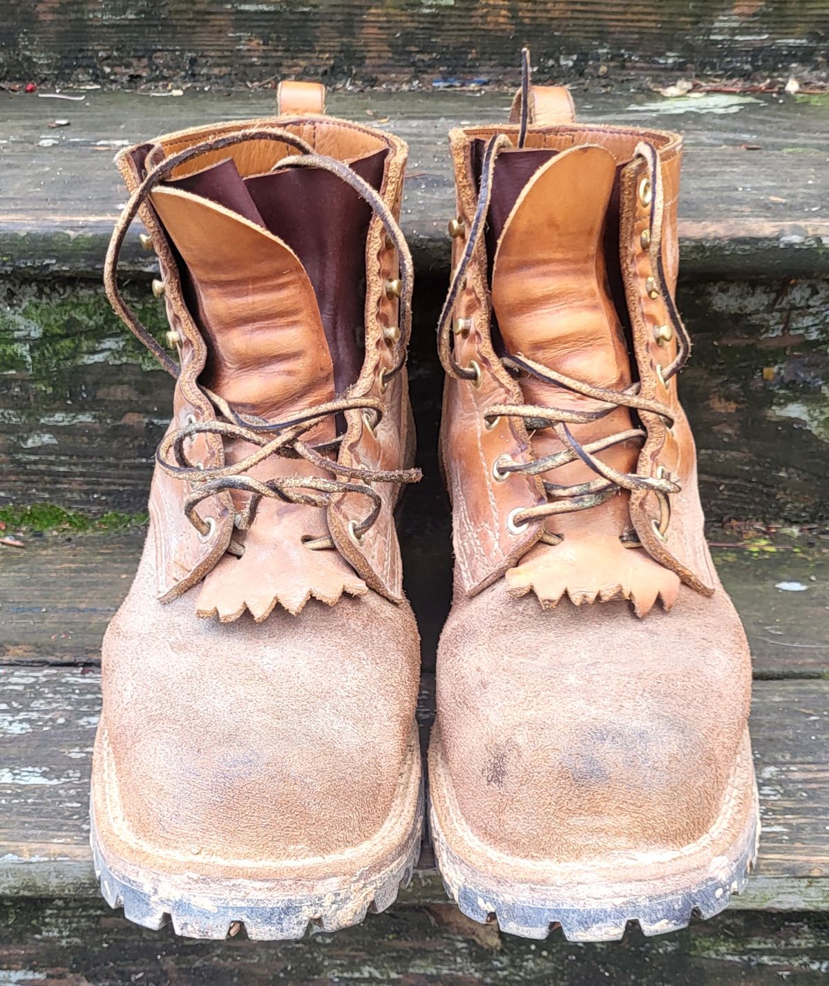 Photo by RedNeck_Rockstar on March 5, 2024 of the Nicks BuilderPro in Seidel 1964 Tan Roughout.