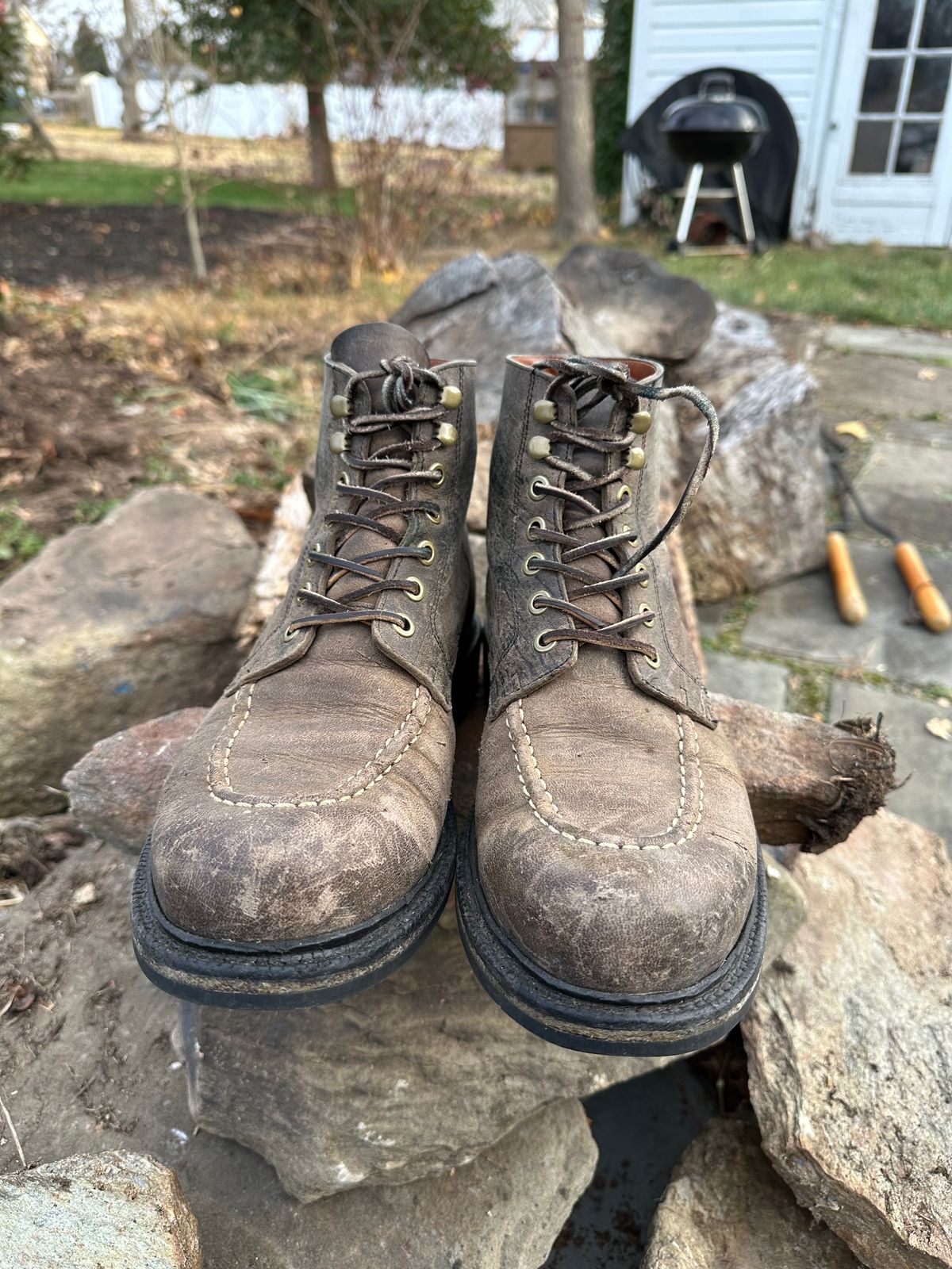 Photo by Ohmayer on December 2, 2024 of the Grant Stone Brass Boot in CF Stead Black Waxed Deerhide.