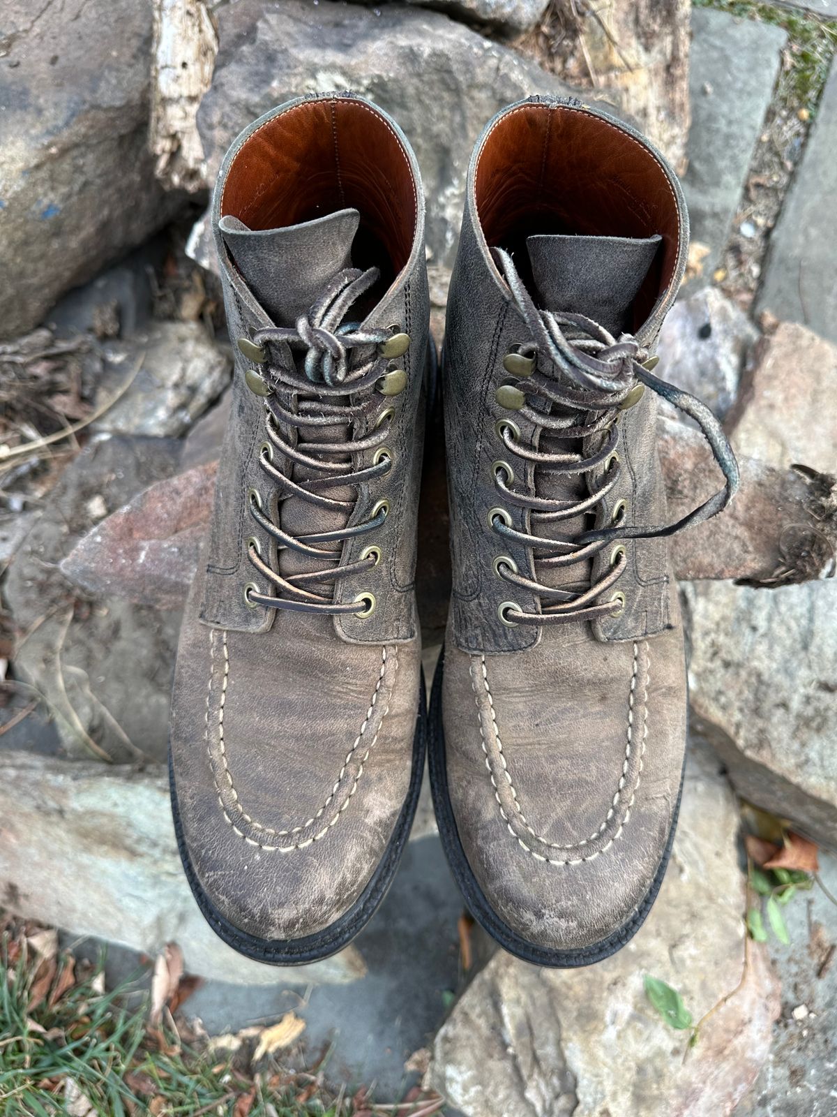 Photo by Ohmayer on December 2, 2024 of the Grant Stone Brass Boot in CF Stead Black Waxed Deerhide.