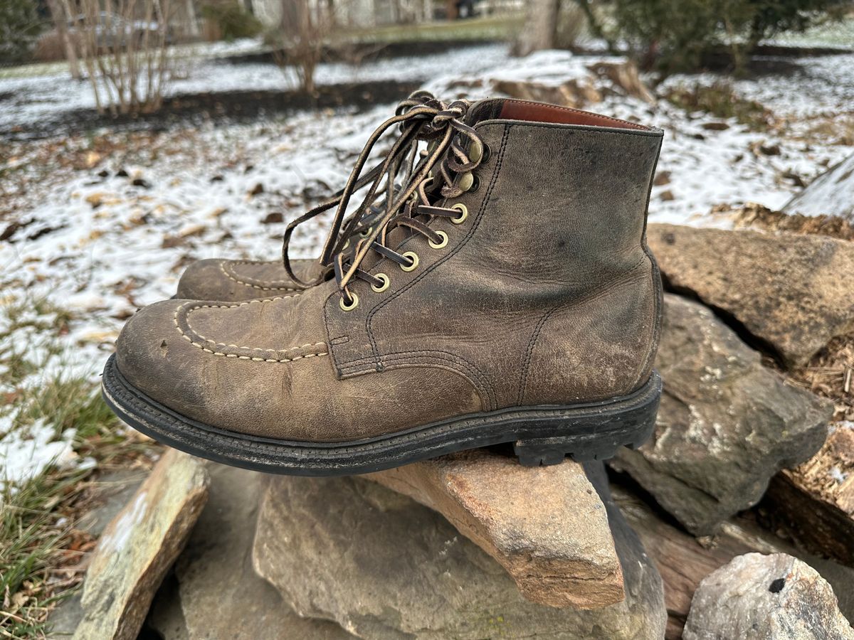 Photo by Ohmayer on January 4, 2025 of the Grant Stone Brass Boot in CF Stead Black Waxed Deerhide.