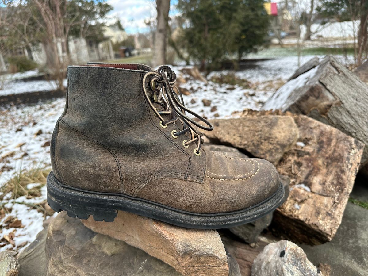 Photo by Ohmayer on January 4, 2025 of the Grant Stone Brass Boot in CF Stead Black Waxed Deerhide.