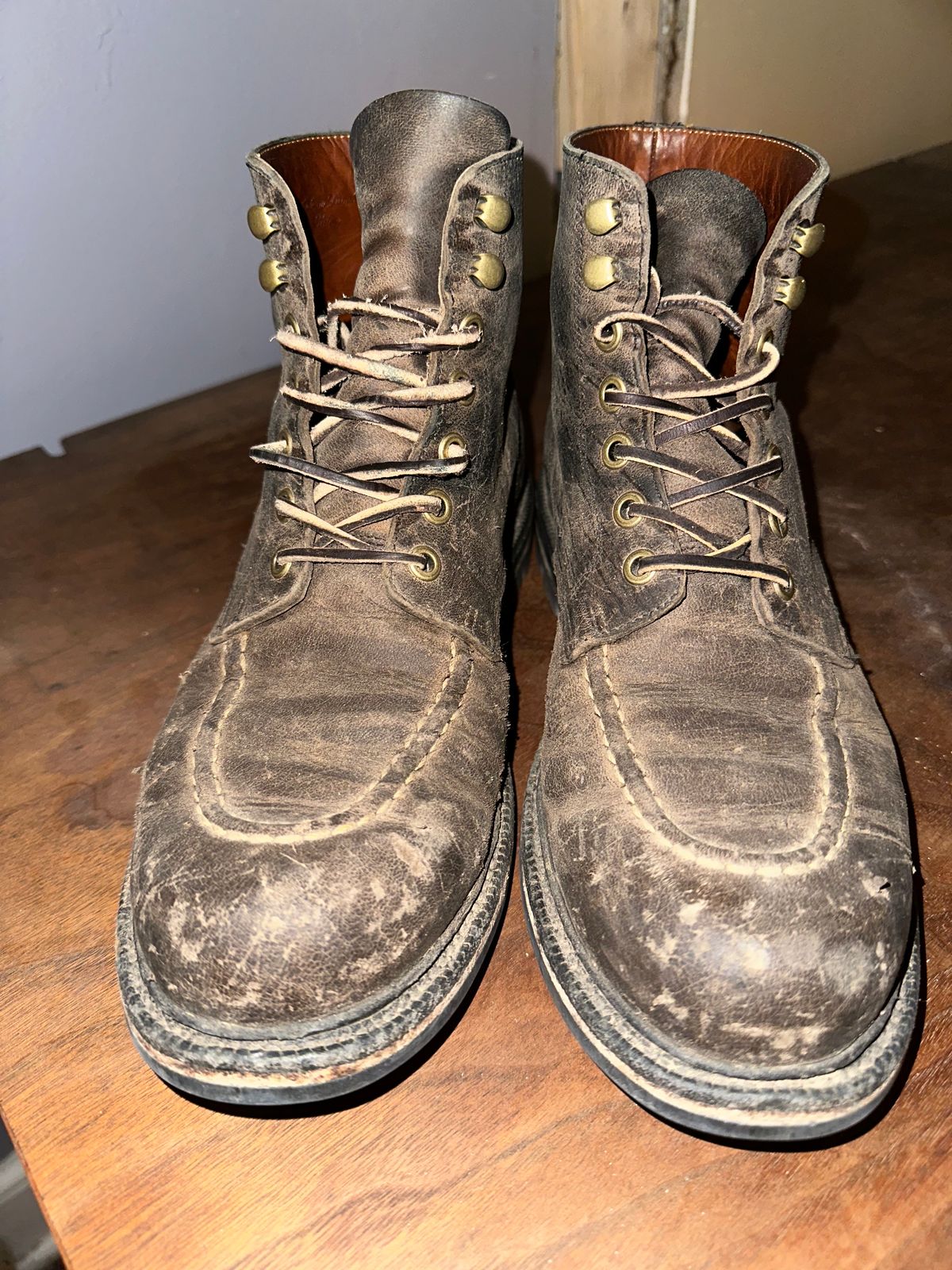 Photo by Ohmayer on February 5, 2025 of the Grant Stone Brass Boot in CF Stead Black Waxed Deerhide.