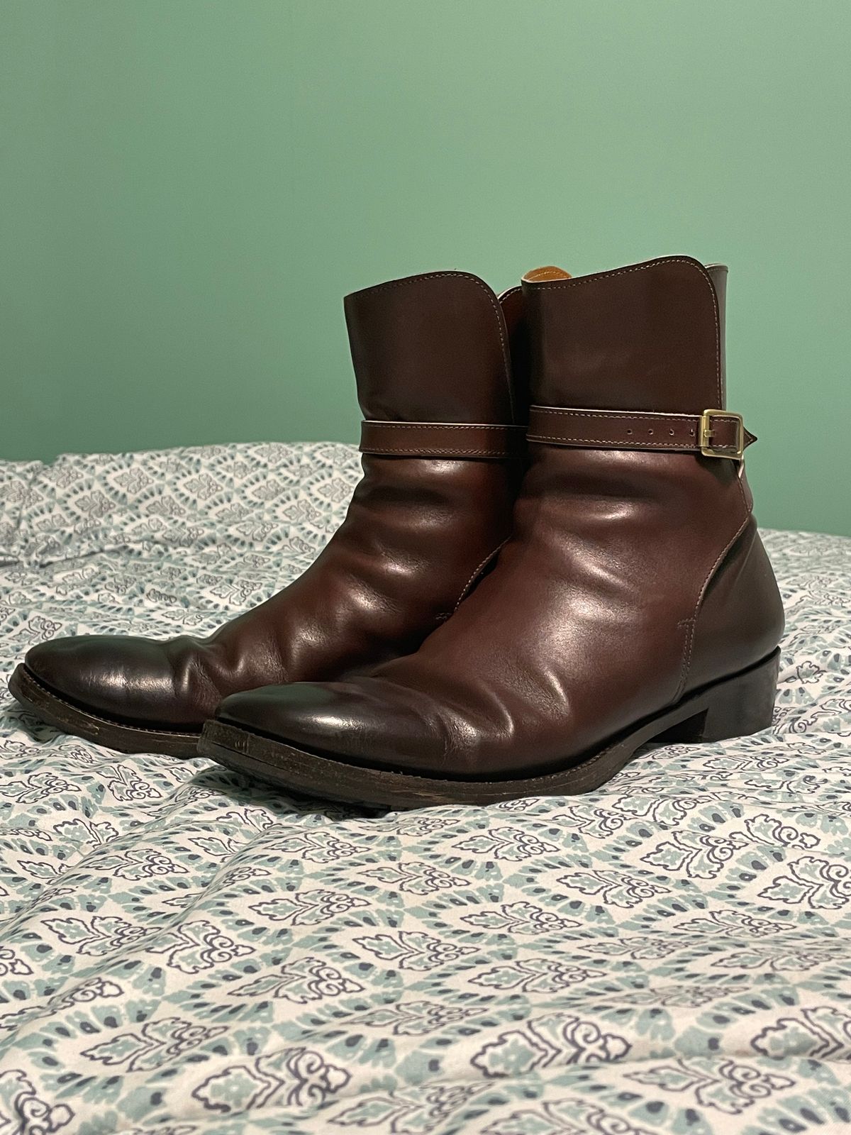 Photo by harshhappens on February 1, 2023 of the Clinch Jodhpur Boots in Brown French Calfskin.