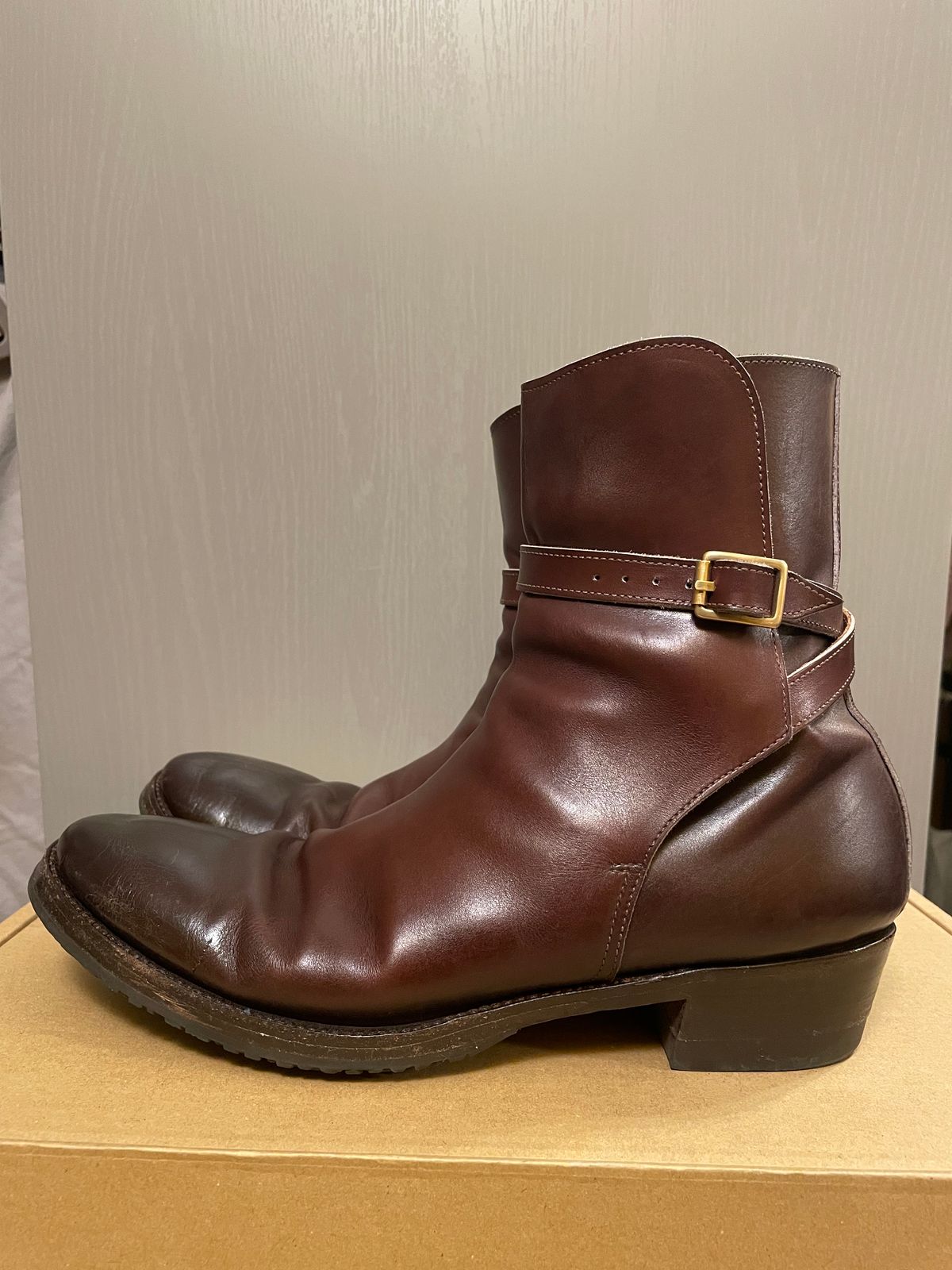 Photo by harshhappens on March 2, 2023 of the Clinch Jodhpur Boots in Brown French Calfskin.