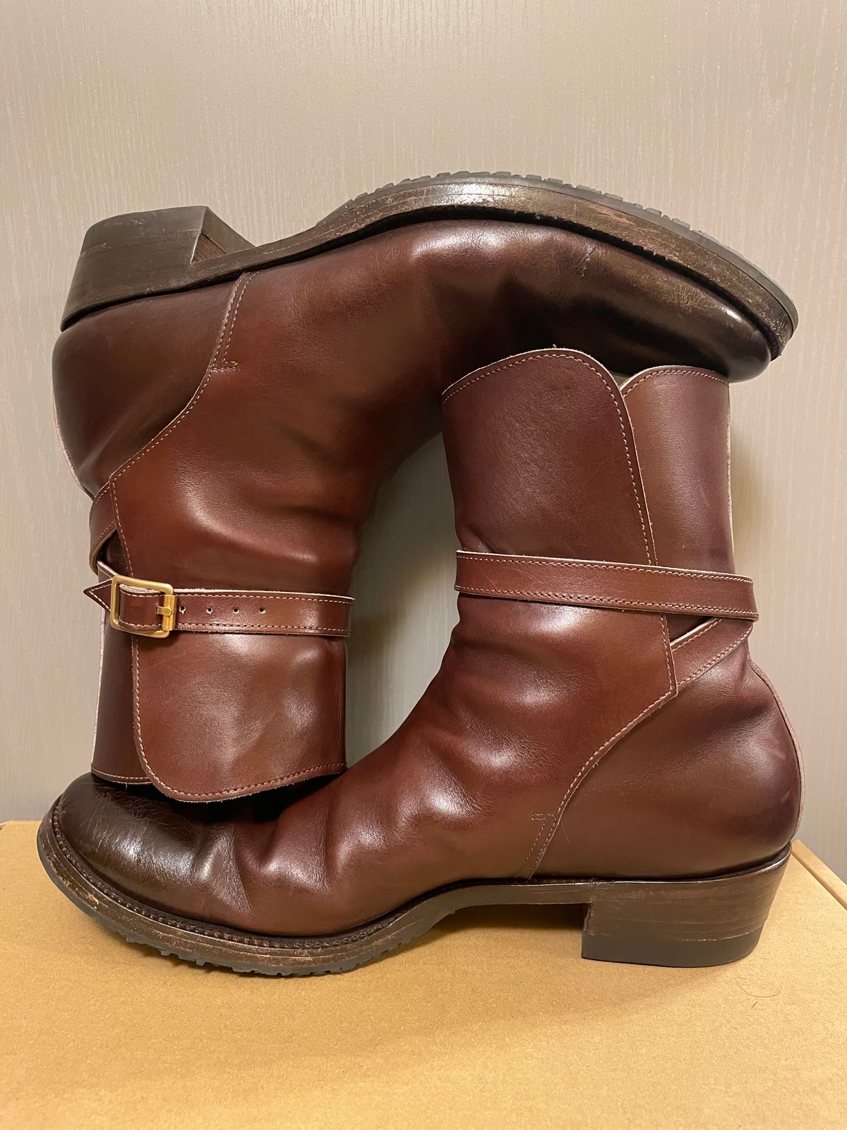 Photo by harshhappens on March 2, 2023 of the Clinch Jodhpur Boots in Brown French Calfskin.