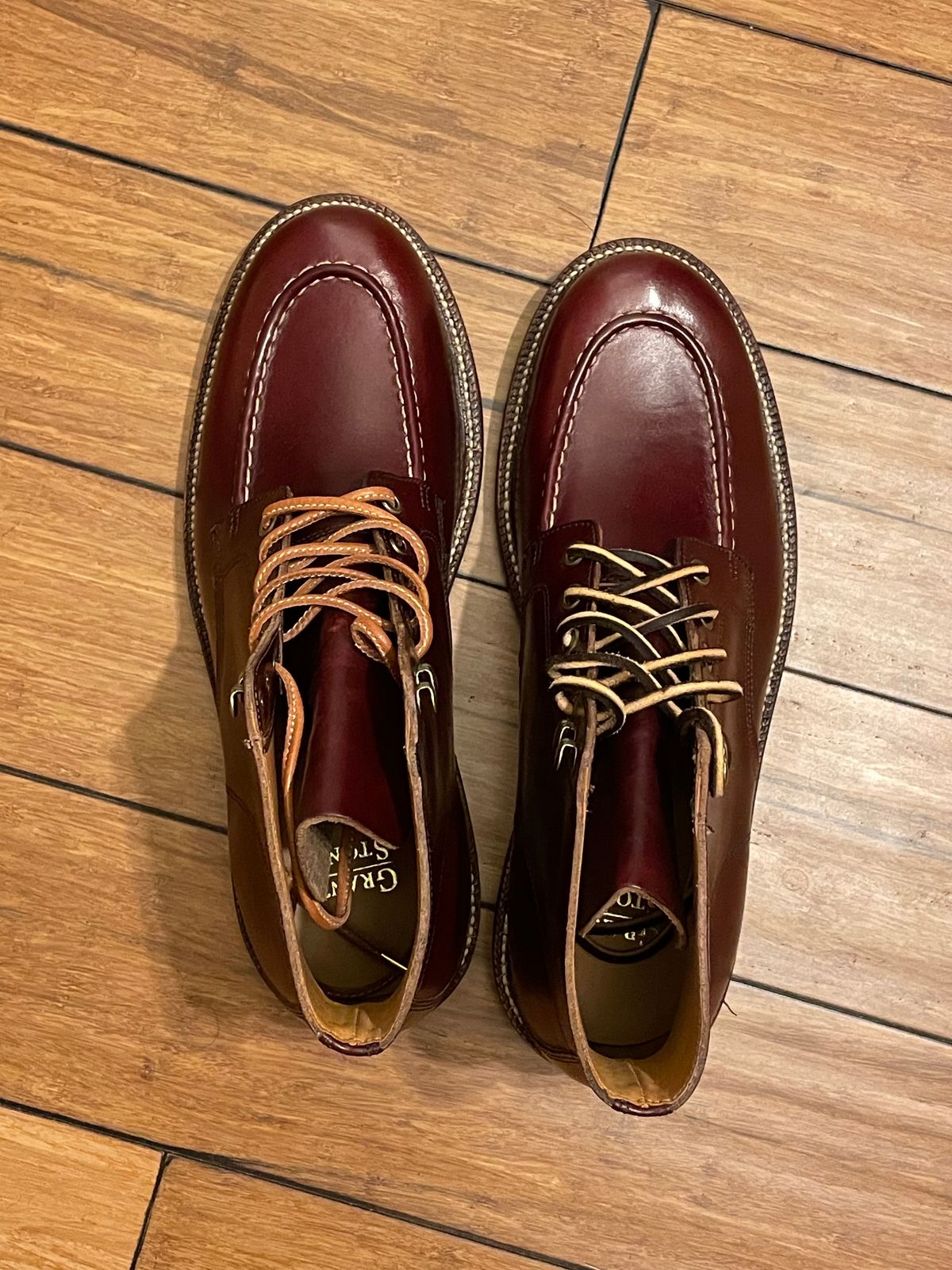 Photo by harshhappens on October 1, 2023 of the Grant Stone Brass Boot in Horween Color 8 Chromexcel.