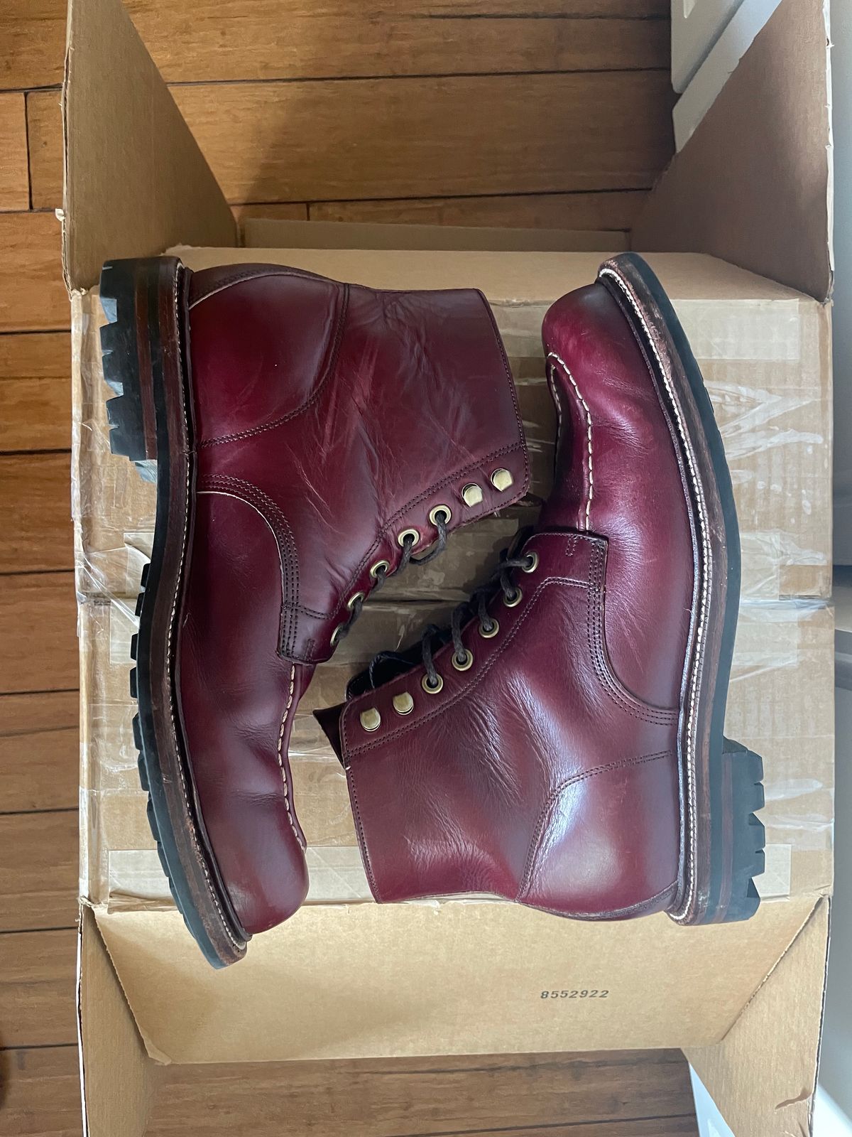 Photo by harshhappens on November 1, 2023 of the Grant Stone Brass Boot in Horween Color 8 Chromexcel.