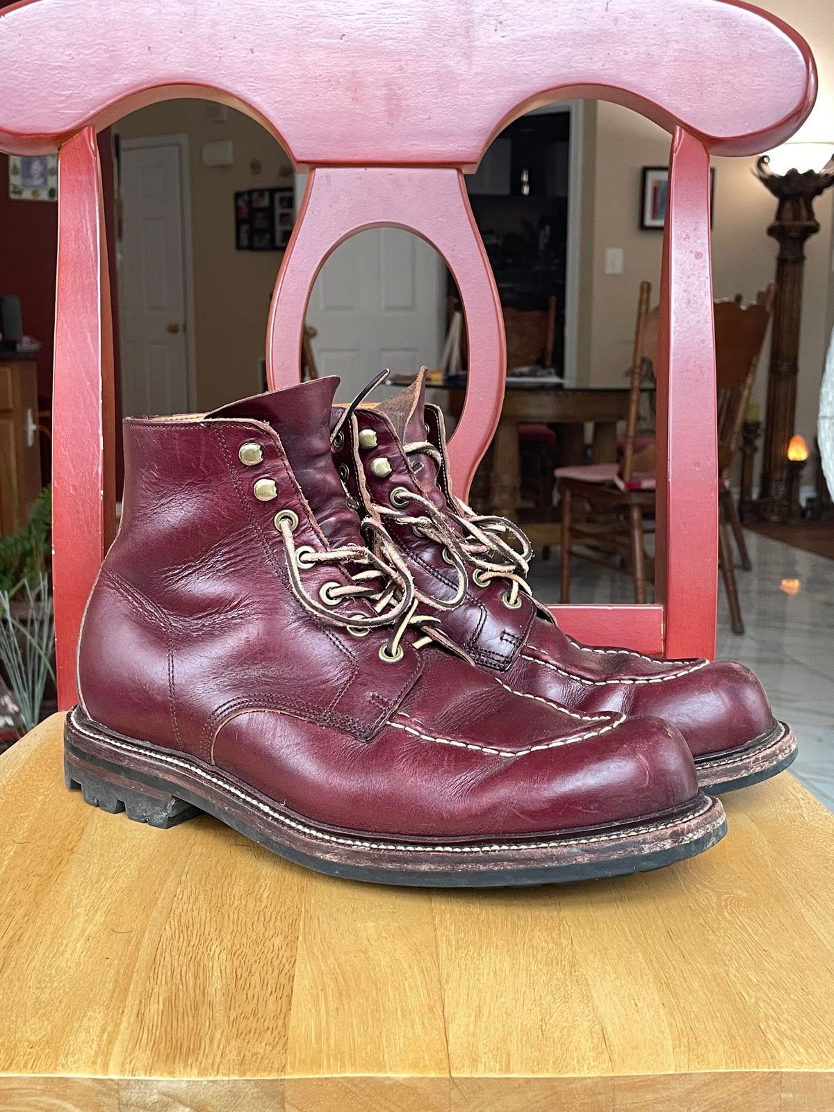 Photo by harshhappens on March 5, 2024 of the Grant Stone Brass Boot in Horween Color 8 Chromexcel.