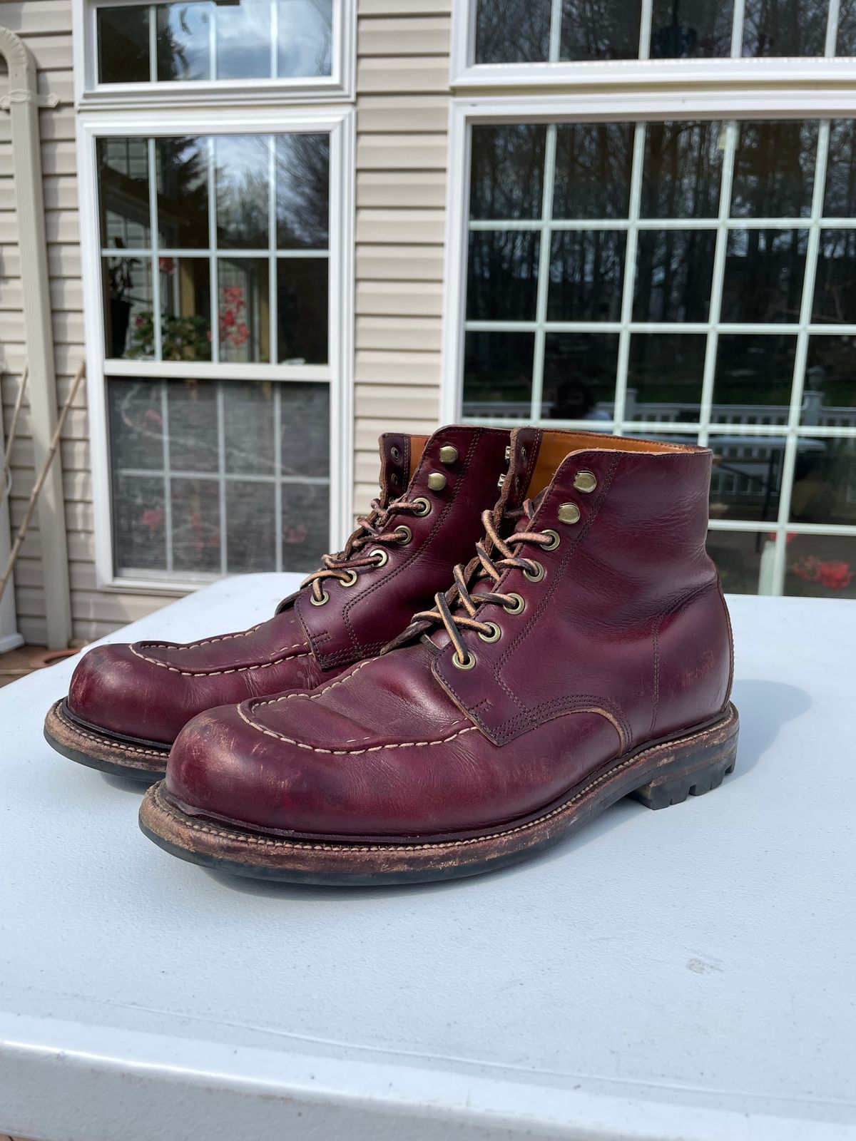 Photo by harshhappens on April 1, 2024 of the Grant Stone Brass Boot in Horween Color 8 Chromexcel.