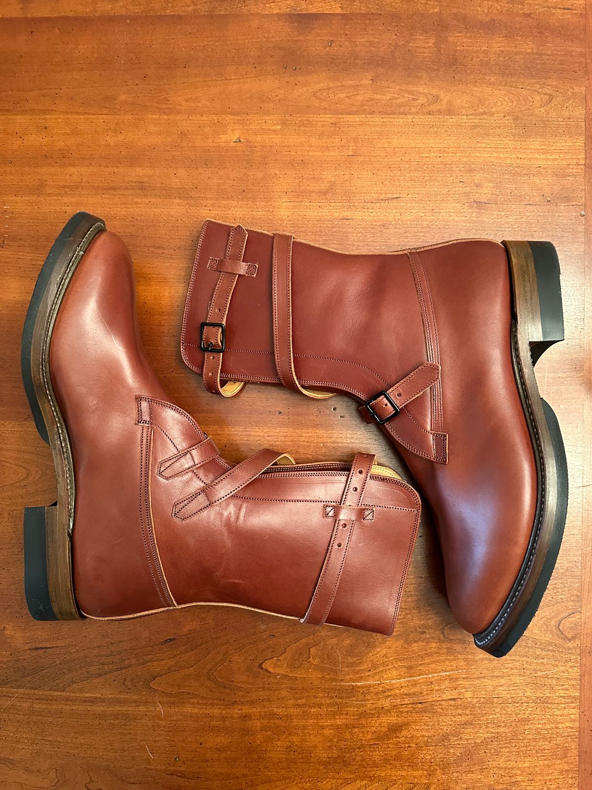 Photo by rheubanks on November 7, 2023 of the Eastman Leather Tanker Boots in Russet Brown Horsehide.