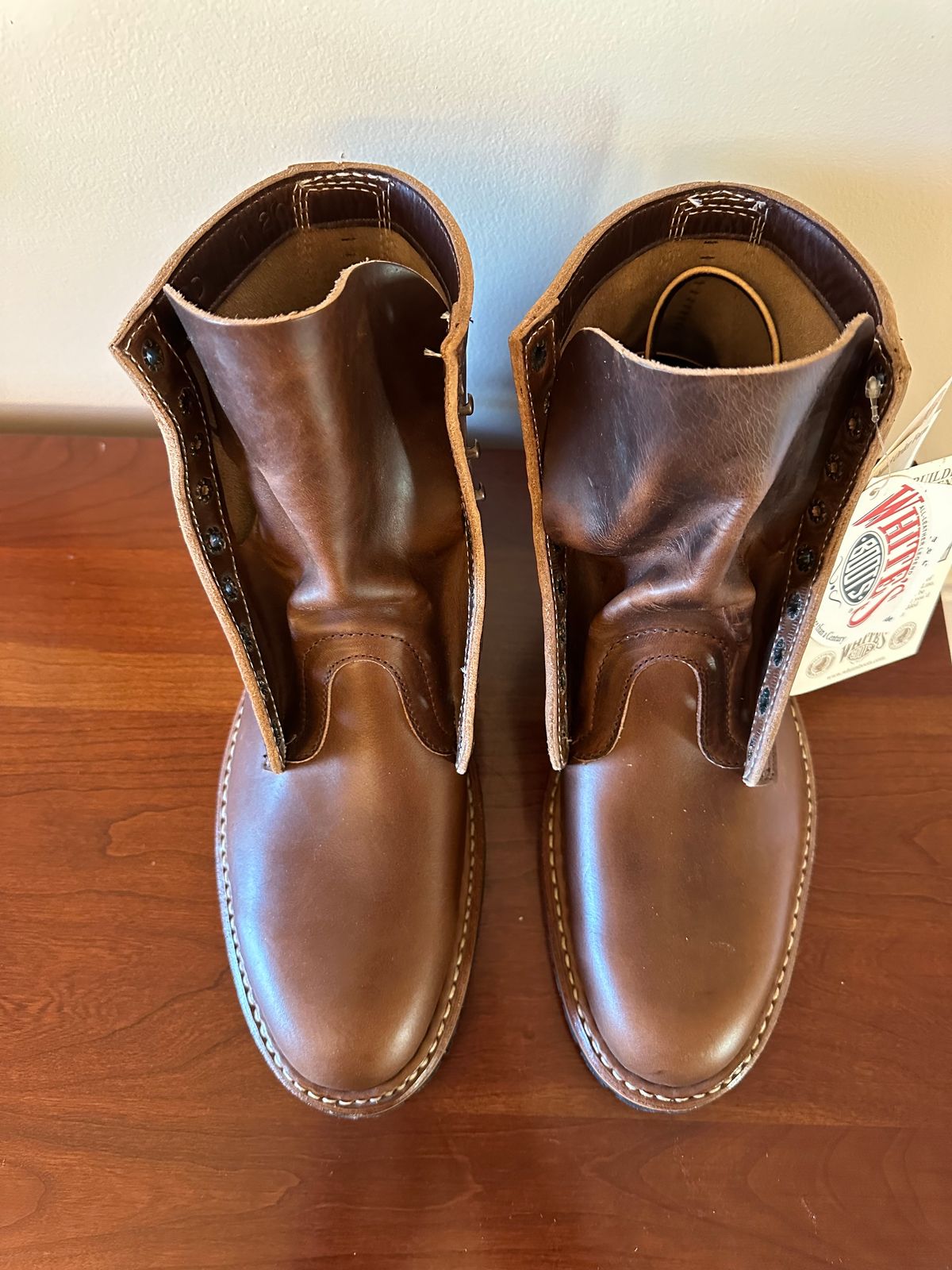 Photo by rheubanks on November 1, 2024 of the White's MP-M1 in Horween British Tan Chromexcel.