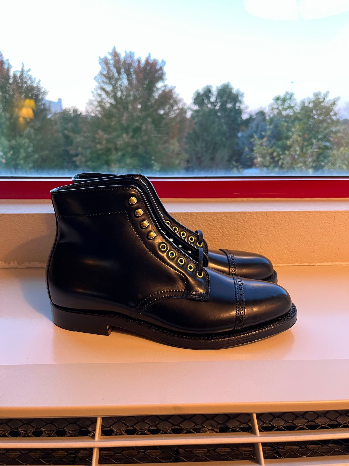 Photo by whippoorwill on October 1, 2022 of the Alden Perforated Cap Toe Boot in Horween Black Shell Cordovan.