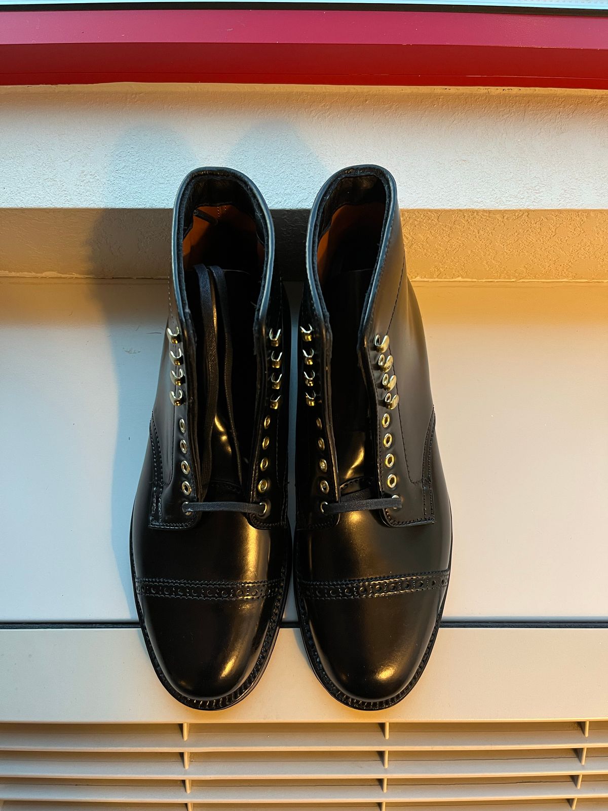 Photo by whippoorwill on October 1, 2022 of the Alden Perforated Cap Toe Boot in Horween Black Shell Cordovan.