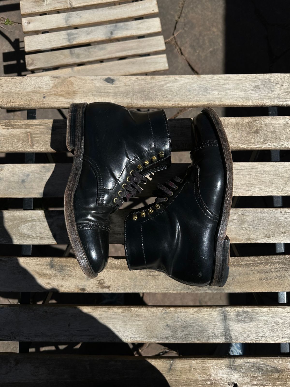 Photo by whippoorwill on April 1, 2023 of the Alden Perforated Cap Toe Boot in Horween Black Shell Cordovan.