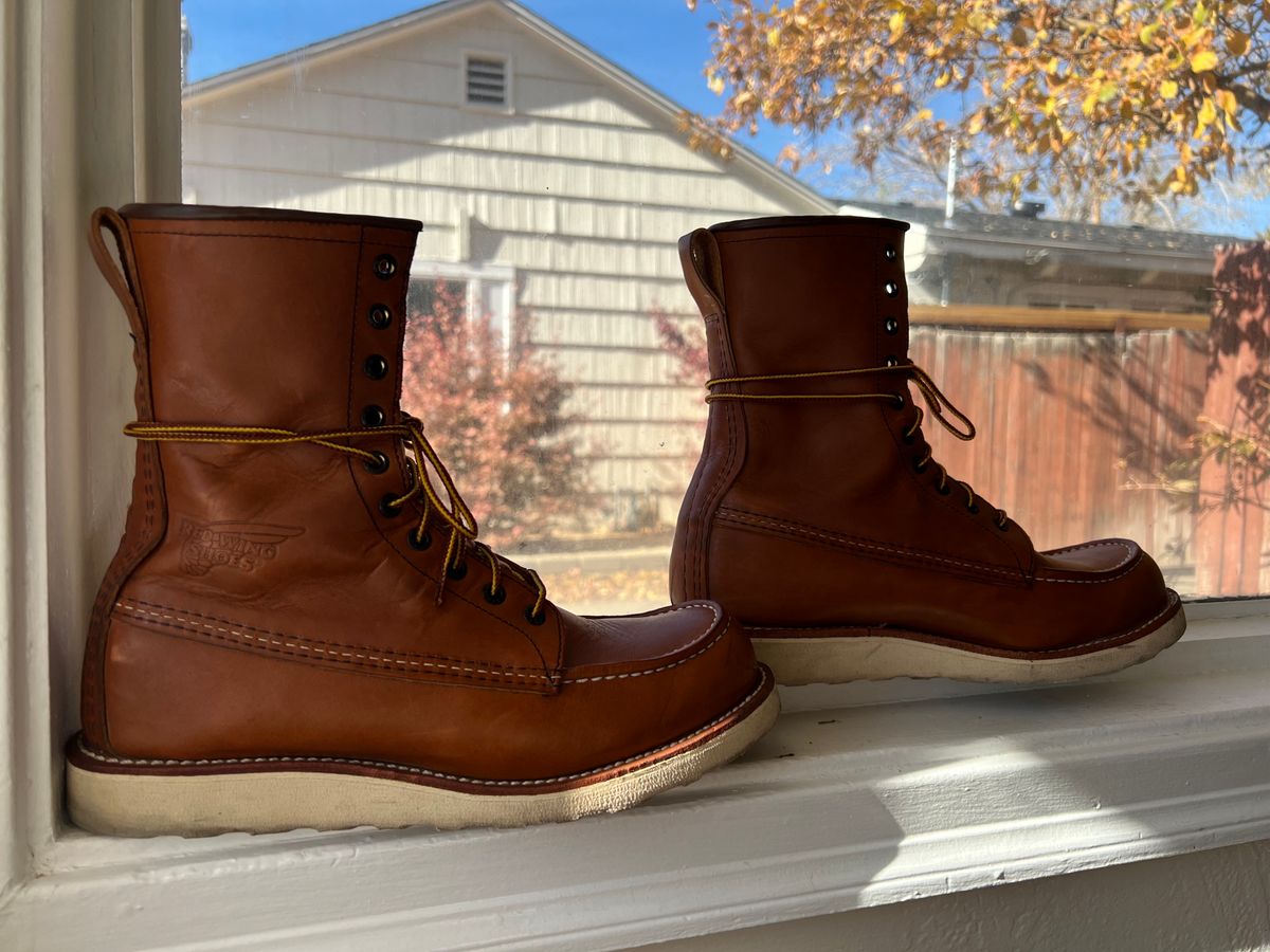 Photo by kase on November 11, 2023 of the Red Wing 8-Inch Classic Moc in S.B. Foot Oro-Iginal.