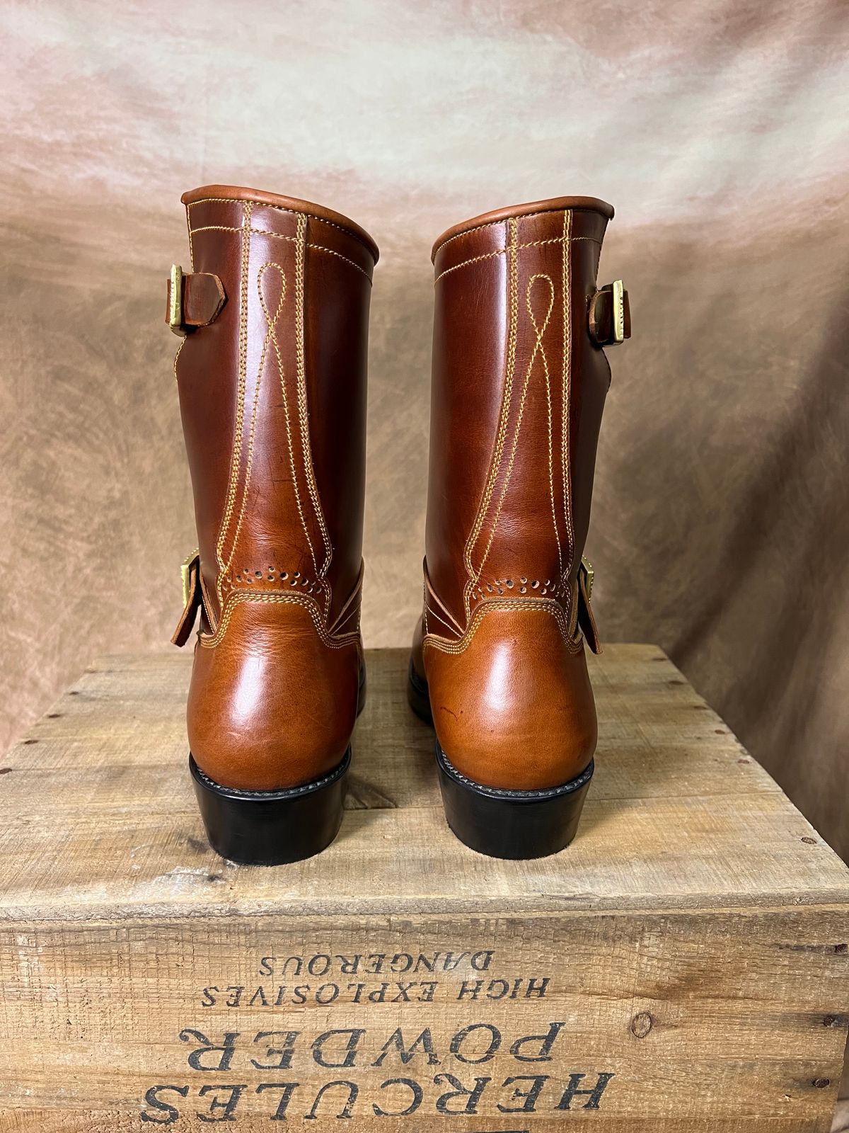 Photo by TheHobbyCobbler on September 30, 2025 of the Fortis Boots Yudistira Engineer Boots in Fortis Signature Indo Red Brown.