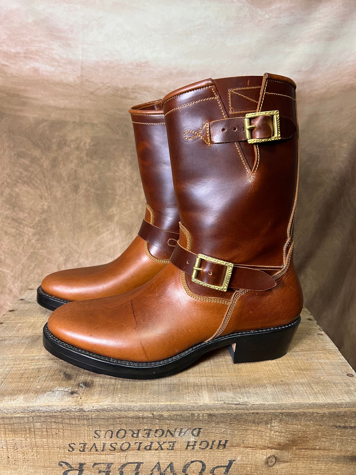 Photo by TheHobbyCobbler on September 30, 2025 of the Fortis Boots Yudistira Engineer Boots in Fortis Signature Indo Red Brown.