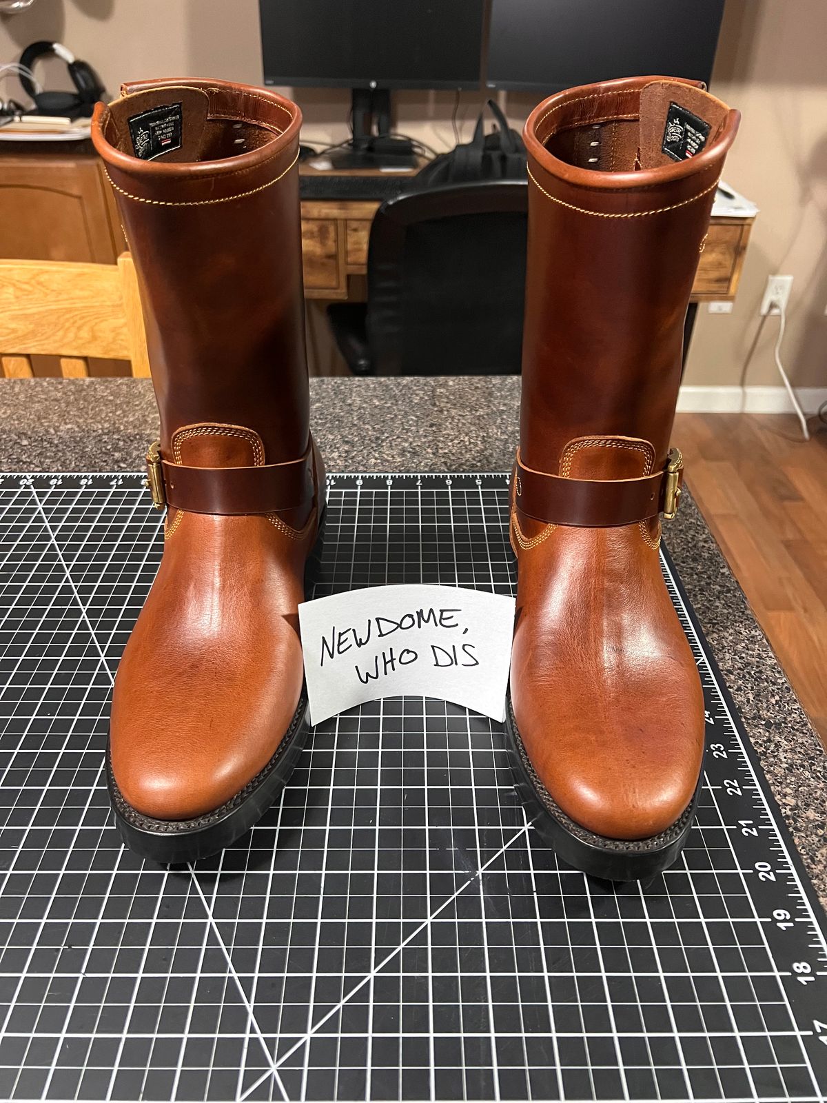 Photo by TheHobbyCobbler on October 1, 2025 of the Fortis Boots Yudistira Engineer Boots in Fortis Signature Indo Red Brown.