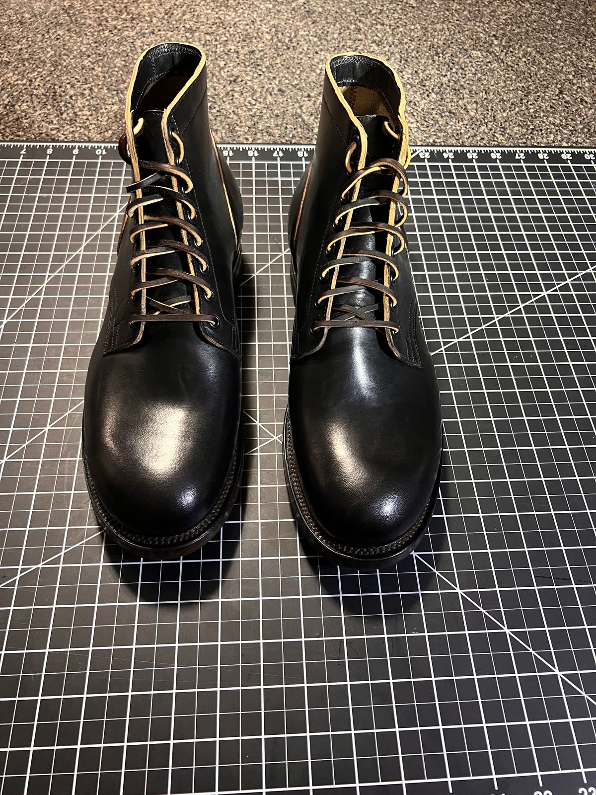 Photo by TheHobbyCobbler on November 1, 2024 of the Viberg Service Boot in Maryam Black Horsebutt.