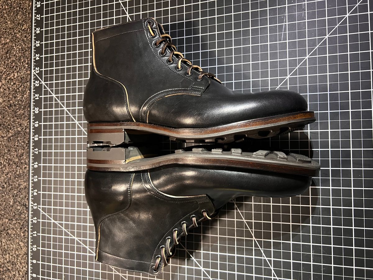 Photo by TheHobbyCobbler on November 1, 2024 of the Viberg Service Boot in Maryam Black Horsebutt.