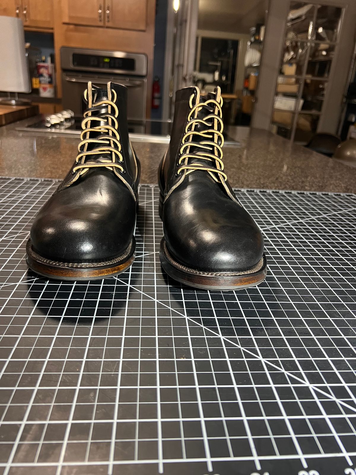 Photo by TheHobbyCobbler on November 1, 2024 of the Viberg Service Boot in Maryam Black Horsebutt.