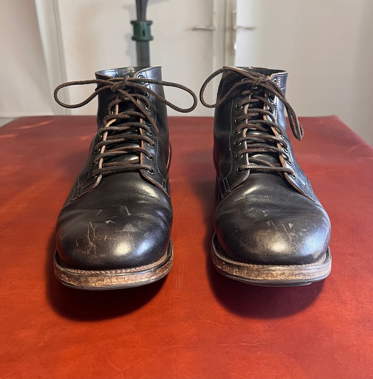 Photo by TheHobbyCobbler on March 1, 2025 of the Viberg Service Boot in Maryam Black Horsebutt.