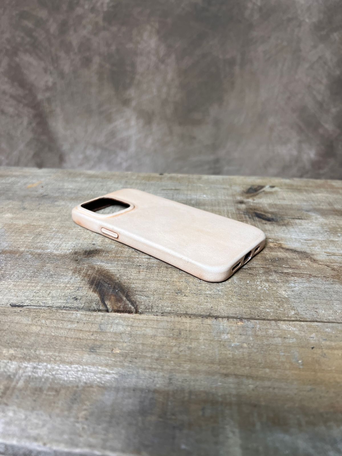 Photo by TheHobbyCobbler on September 30, 2025 of the Bridle Black Studio iPhone 13 Pro Phone Case in Unknown Natural Veg Tan.