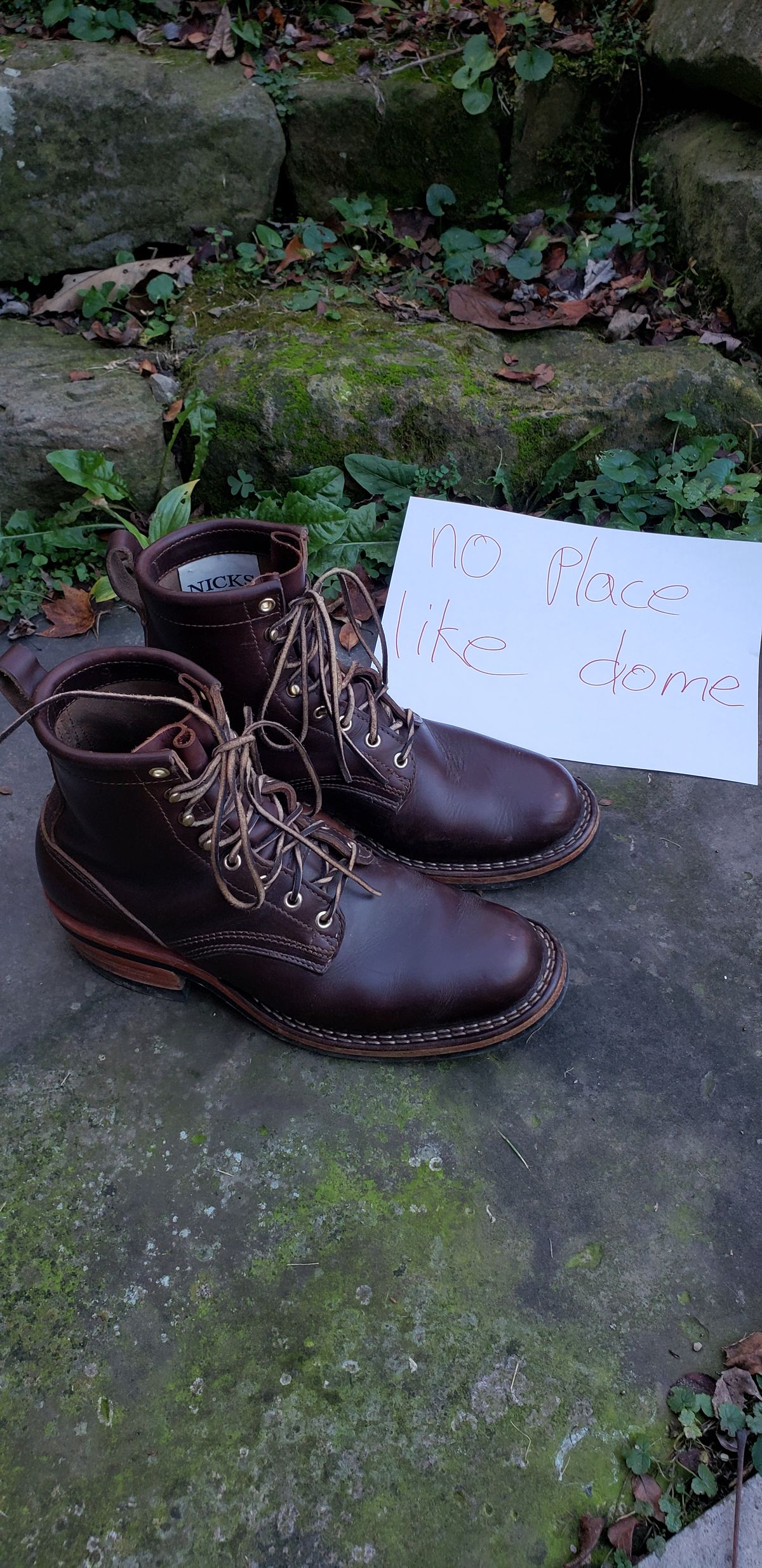 Photo by SamuelO on November 3, 2022 of the Nicks Robert in Horween Brown Chromexcel.