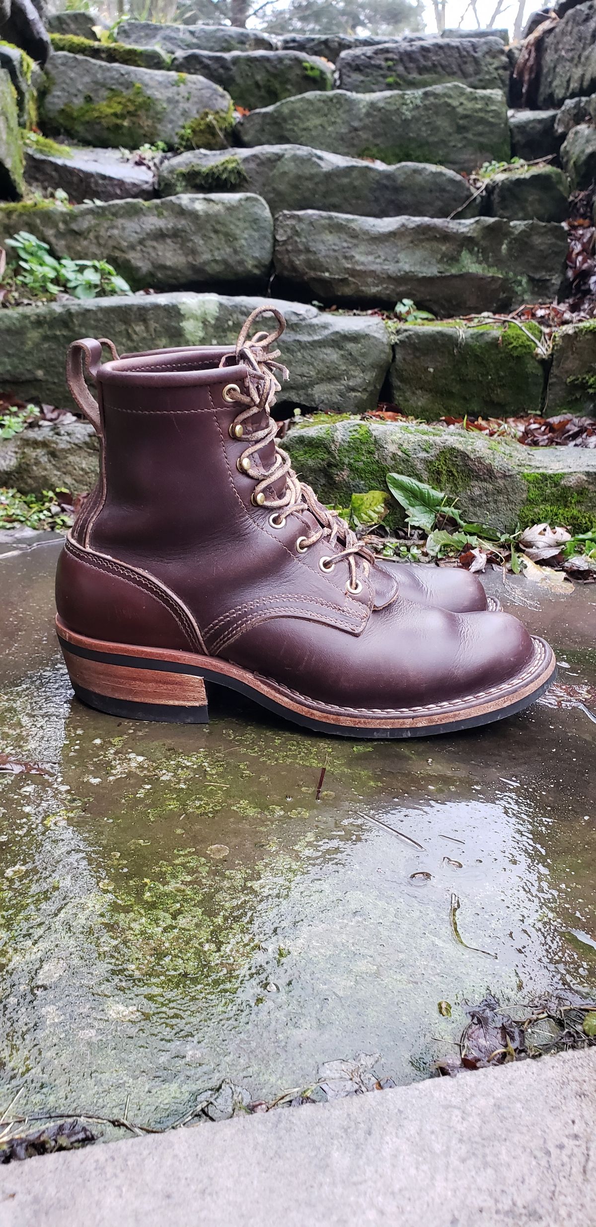 Photo by SamuelO on January 2, 2023 of the Nicks Robert in Horween Brown Chromexcel.