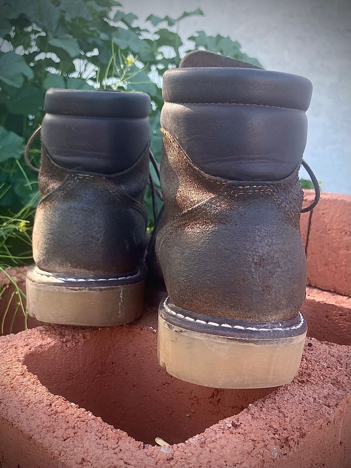 Photo by shank.sinatra on February 3, 2026 of the White's Chore Boot in Seidel Distressed Roughout.