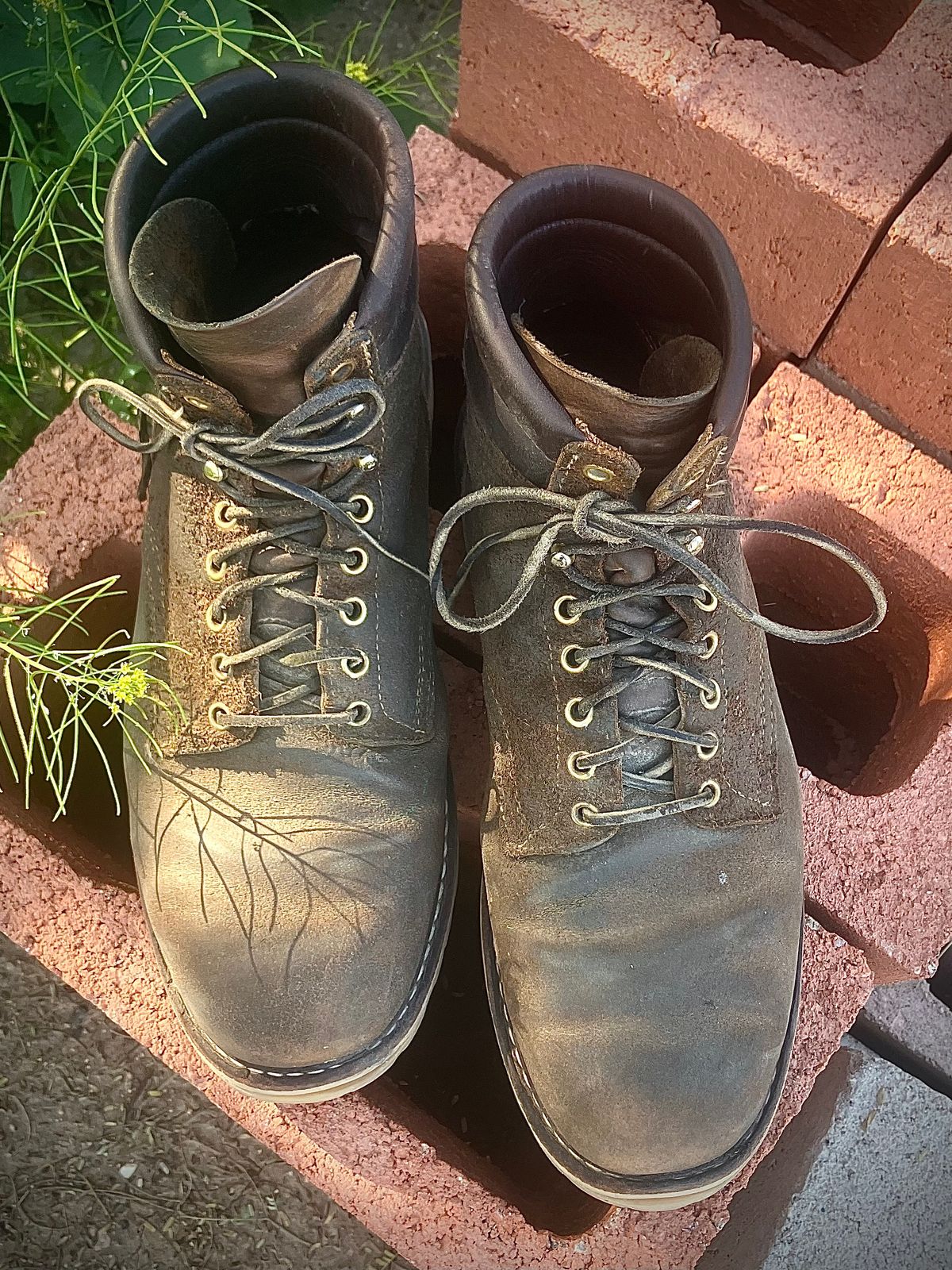 Photo by shank.sinatra on February 3, 2026 of the White's Chore Boot in Seidel Distressed Roughout.