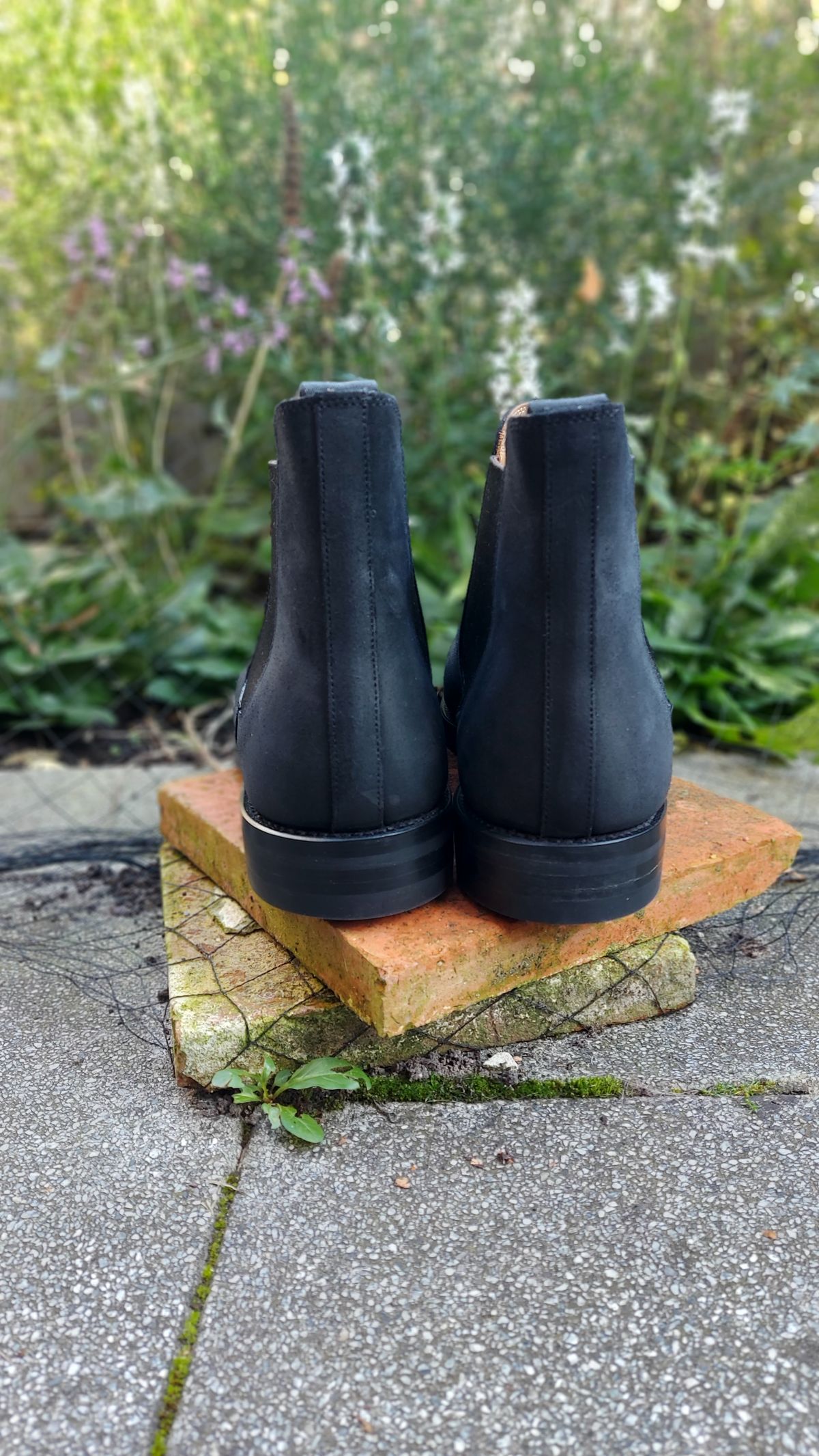 Photo by FightingAnts on October 1, 2023 of the Crockett & Jones Chelsea 5 in Navy Roughout Suede.