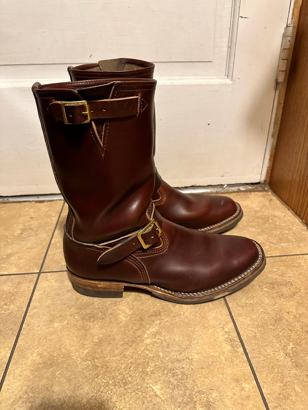 Photo by twg7 on November 6, 2022 of the Wesco Mister Lou in Horween Umber Chromexcel.