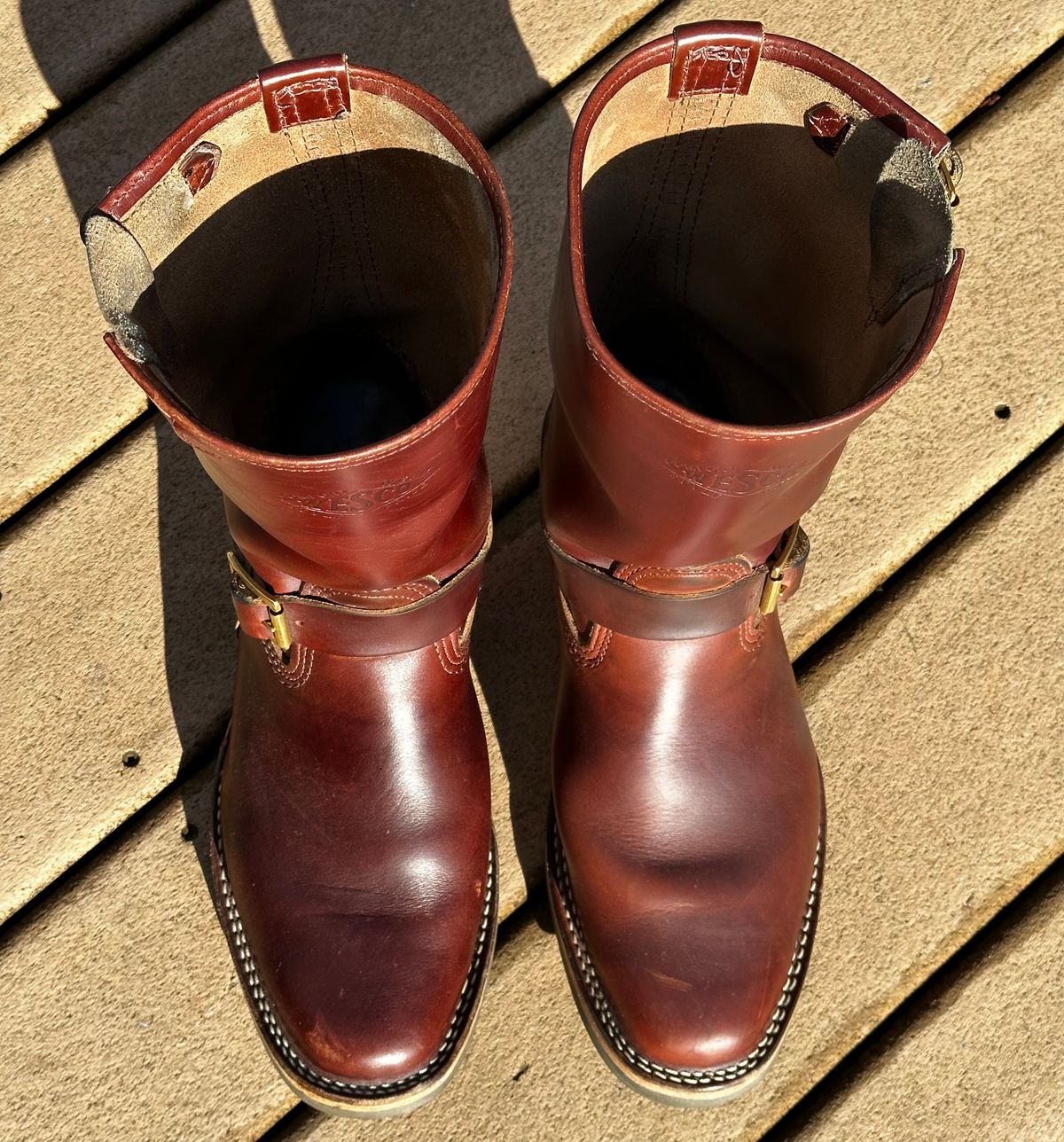 Photo by twg7 on December 3, 2022 of the Wesco Mister Lou in Horween Umber Chromexcel.