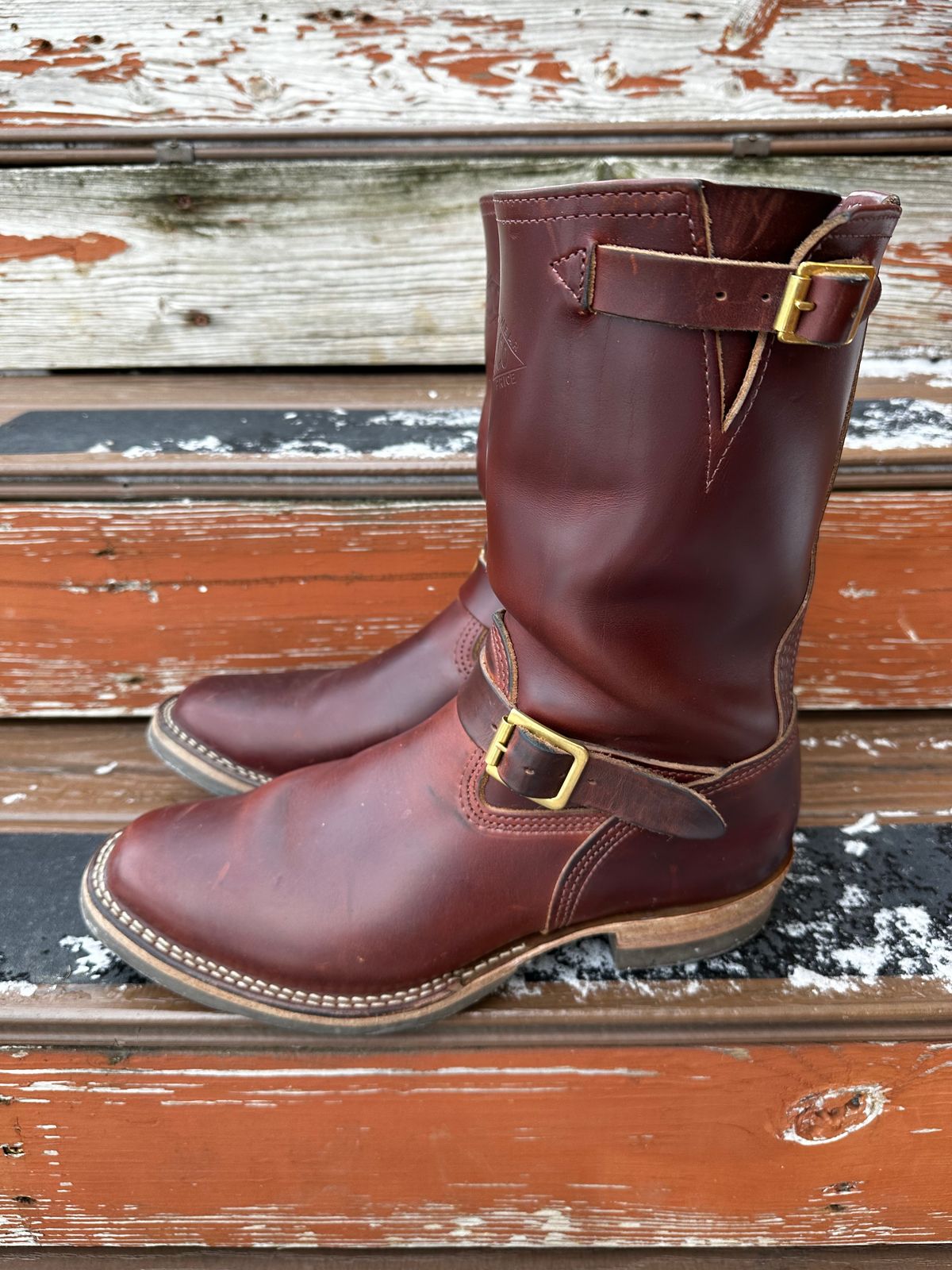 Photo by twg7 on January 1, 2023 of the Wesco Mister Lou in Horween Umber Chromexcel.
