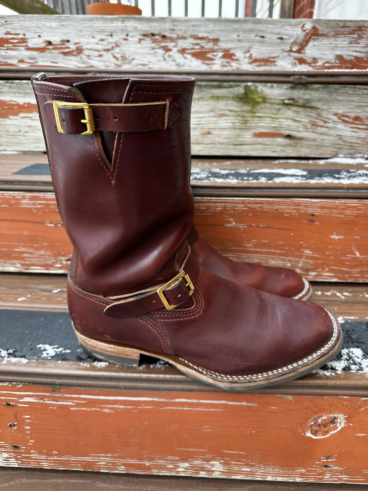 Photo by twg7 on January 1, 2023 of the Wesco Mister Lou in Horween Umber Chromexcel.