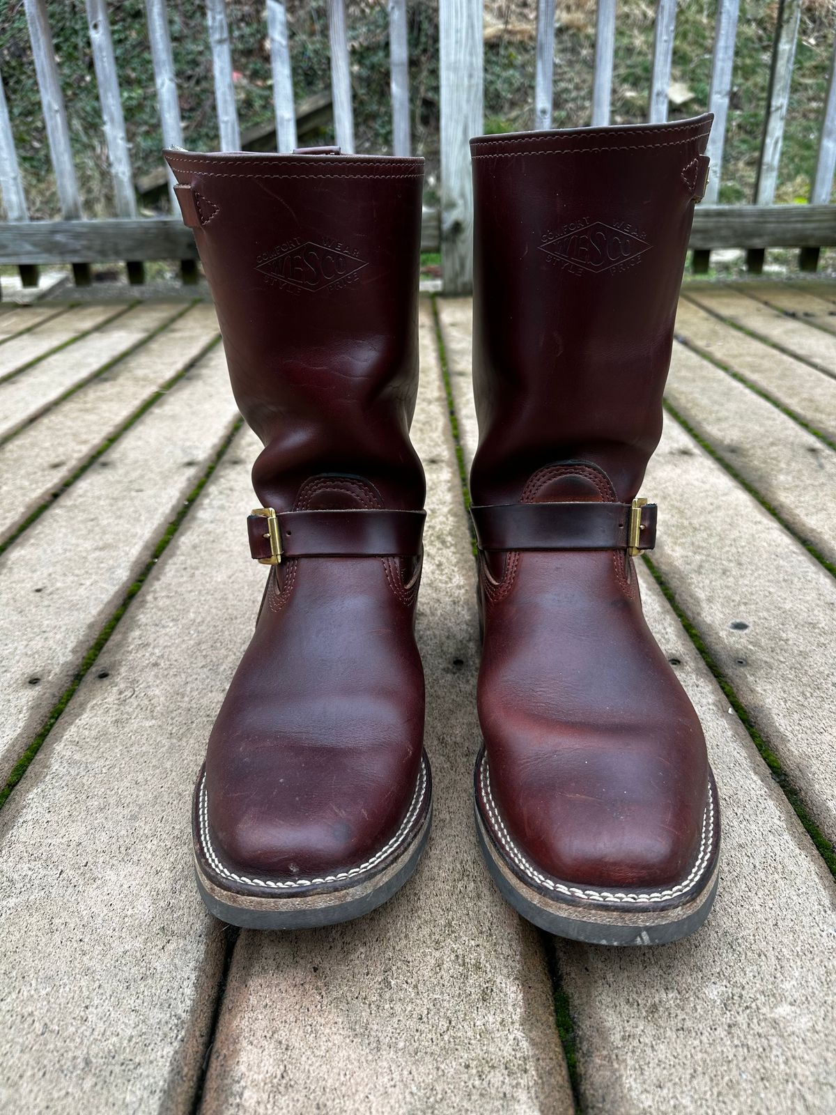 Photo by twg7 on February 1, 2023 of the Wesco Mister Lou in Horween Umber Chromexcel.