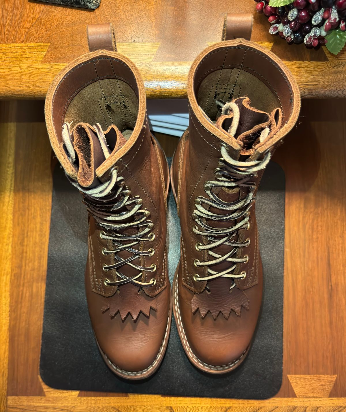 Photo by adosreis on December 5, 2023 of the Nicks Ranger in Seidel 1964 Brown.