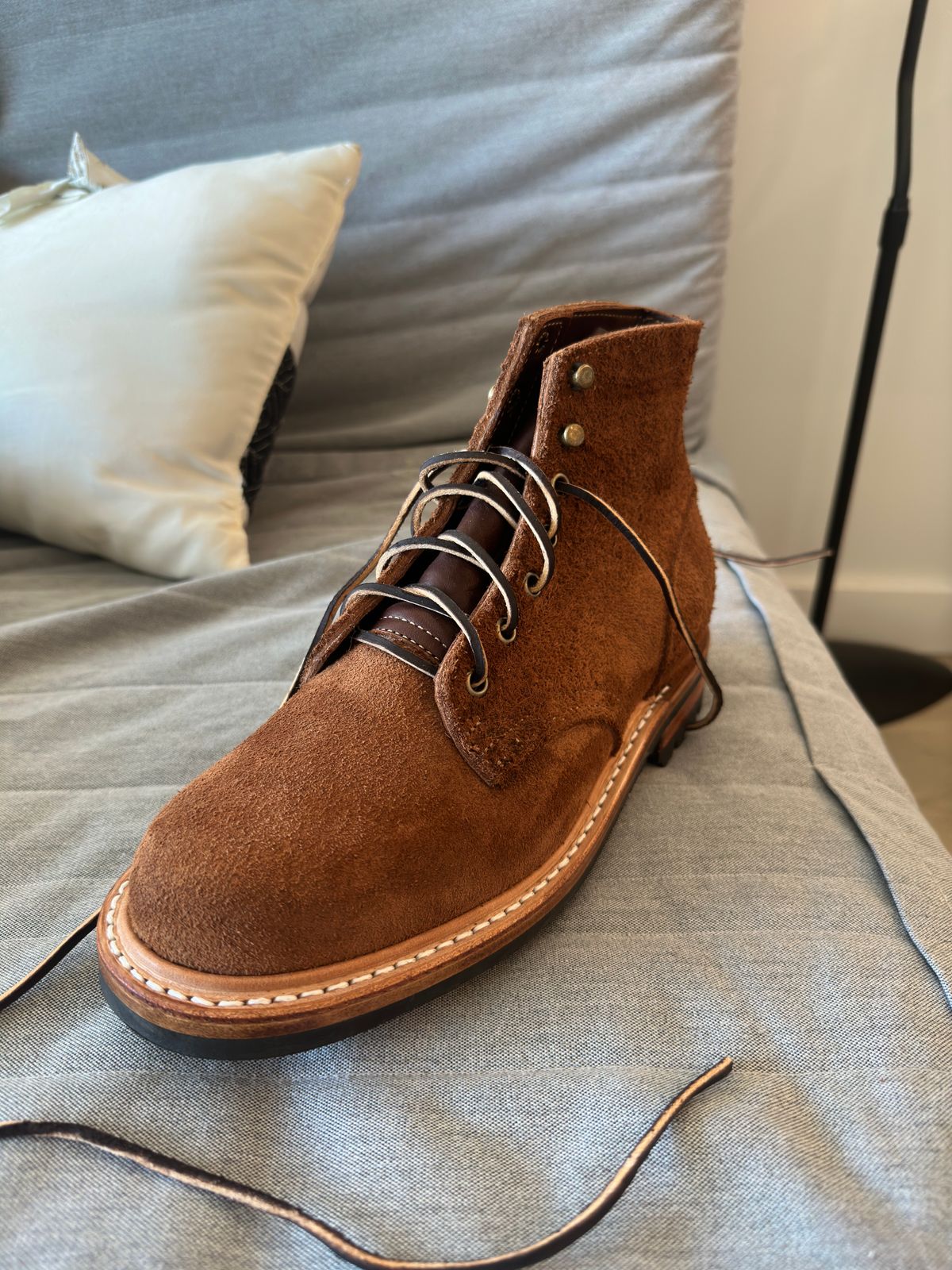 Photo by adosreis on November 3, 2022 of the Truman Service Boot in Cattail Grizzly Roughout.