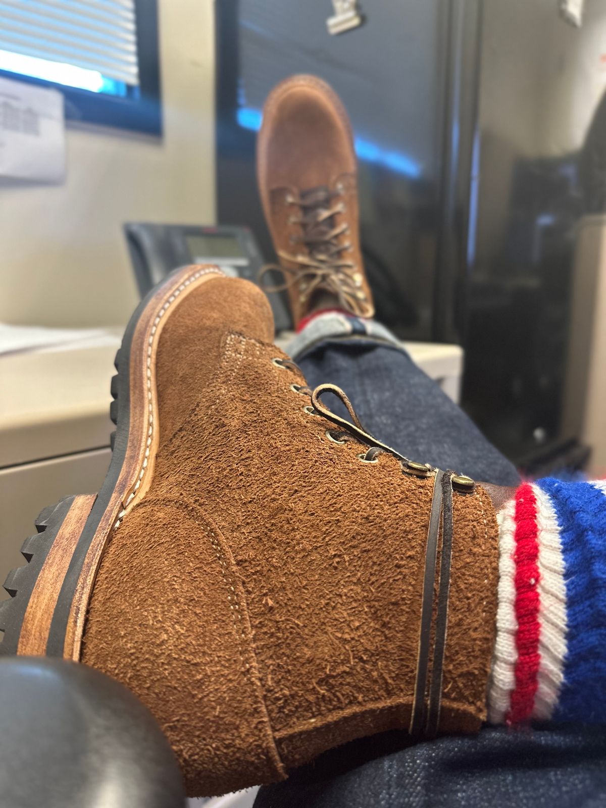 Photo by adosreis on November 3, 2022 of the Truman Service Boot in Cattail Grizzly Roughout.