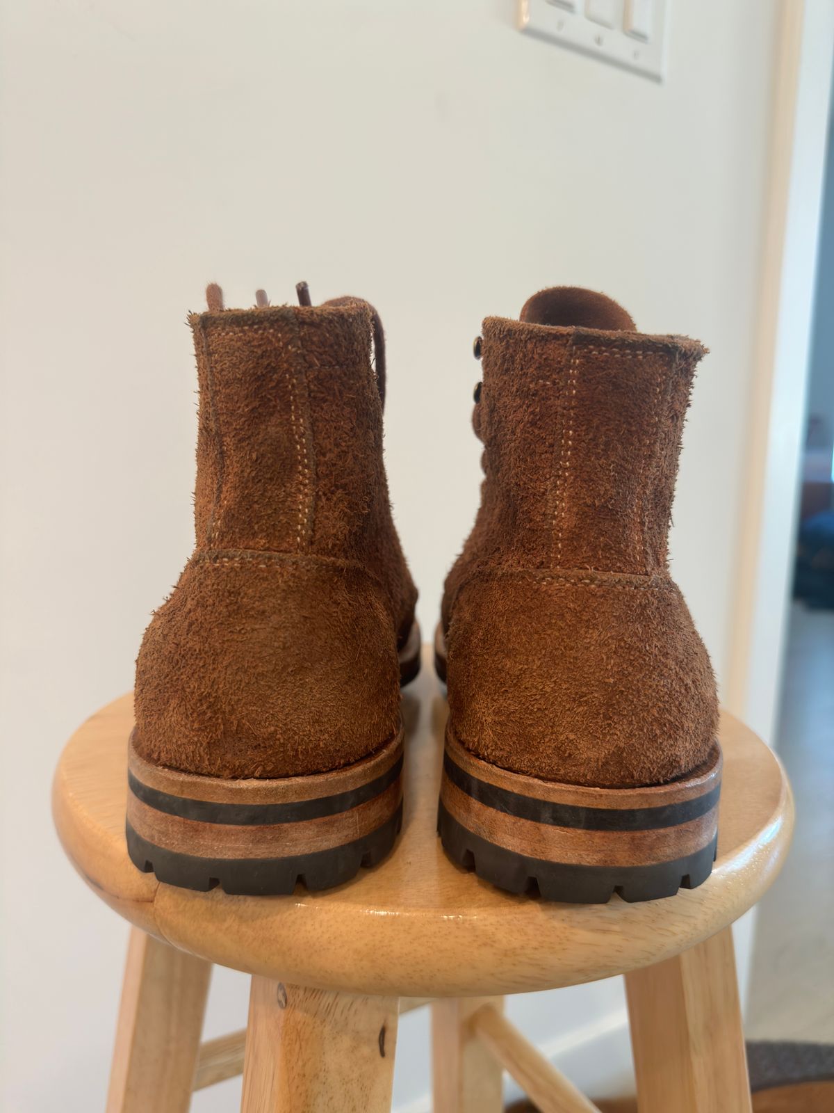Photo by adosreis on December 2, 2022 of the Truman Service Boot in Cattail Grizzly Roughout.